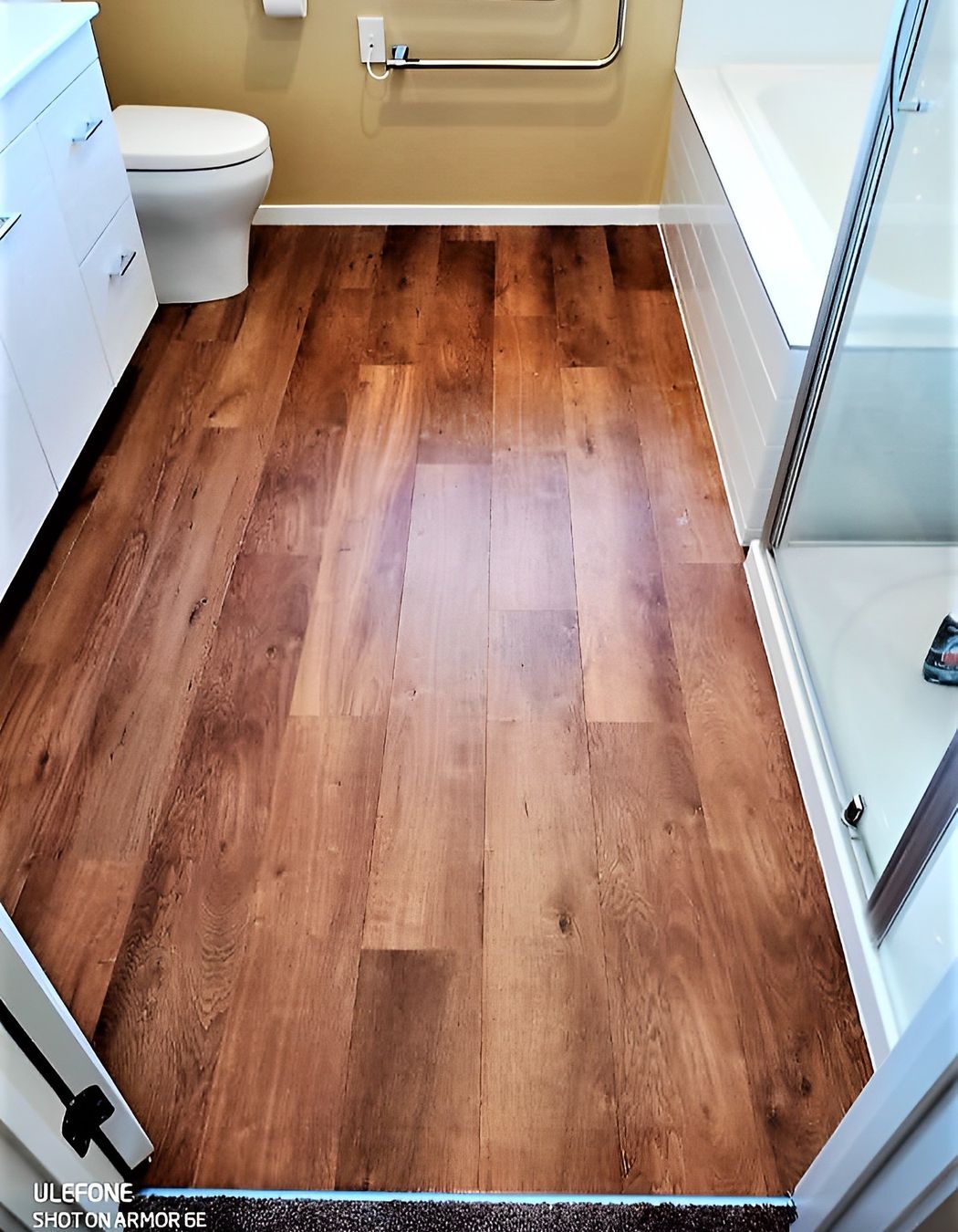 Vinyl Plank Floor