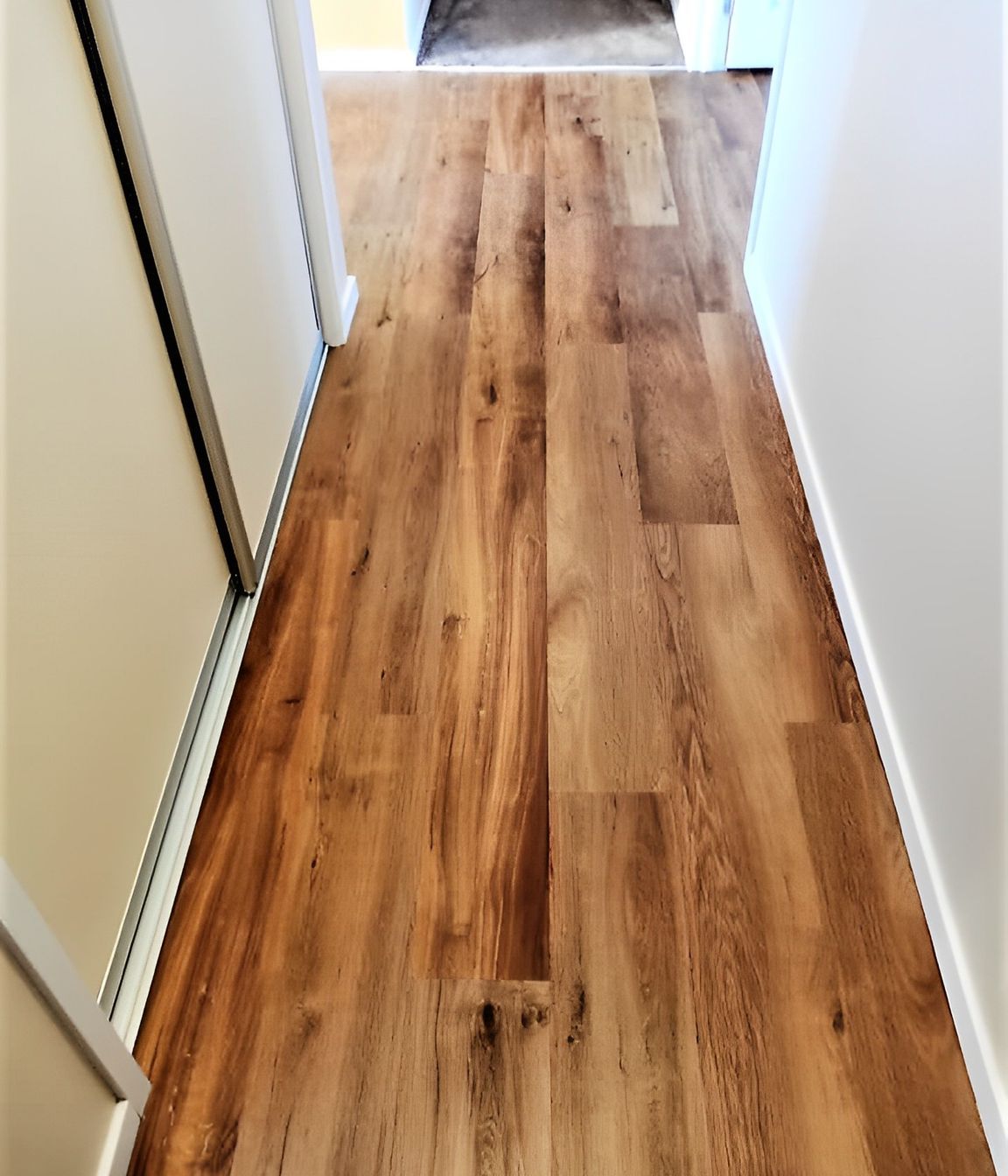 Vinyl Plank Floor