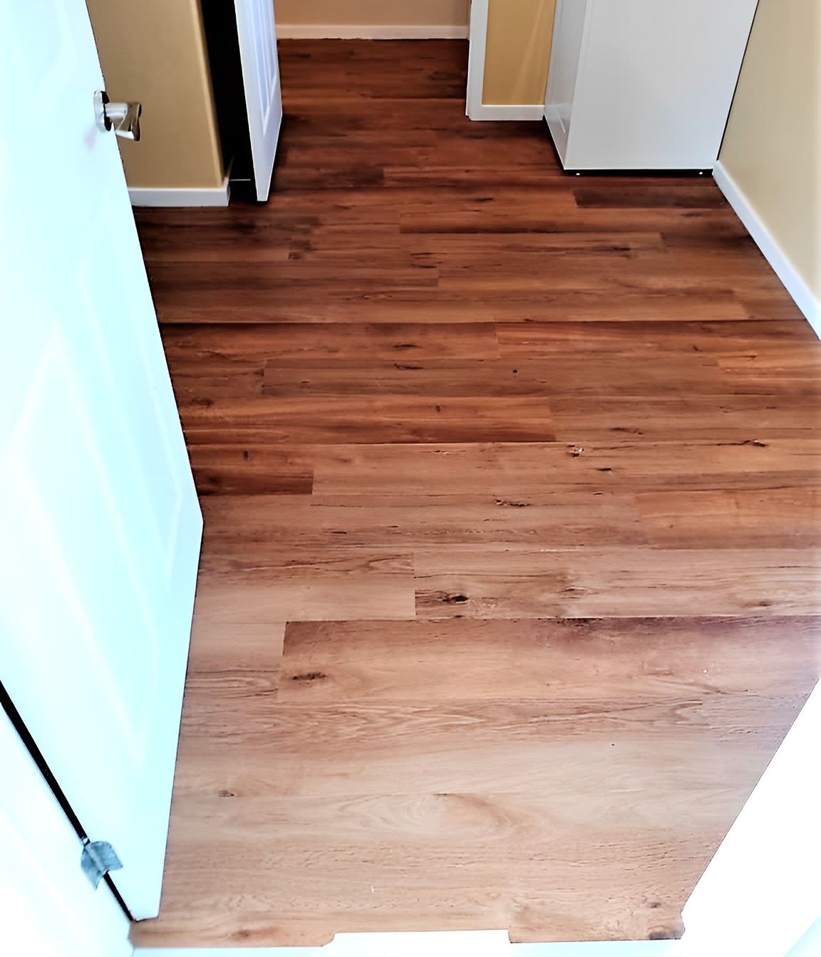 Vinyl Plank Floor