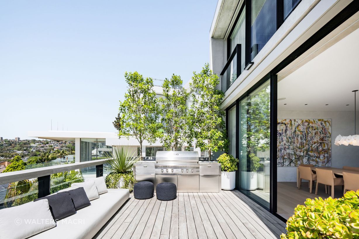 19CoolawinRdNorthbridgeHighBalcony1.jpg