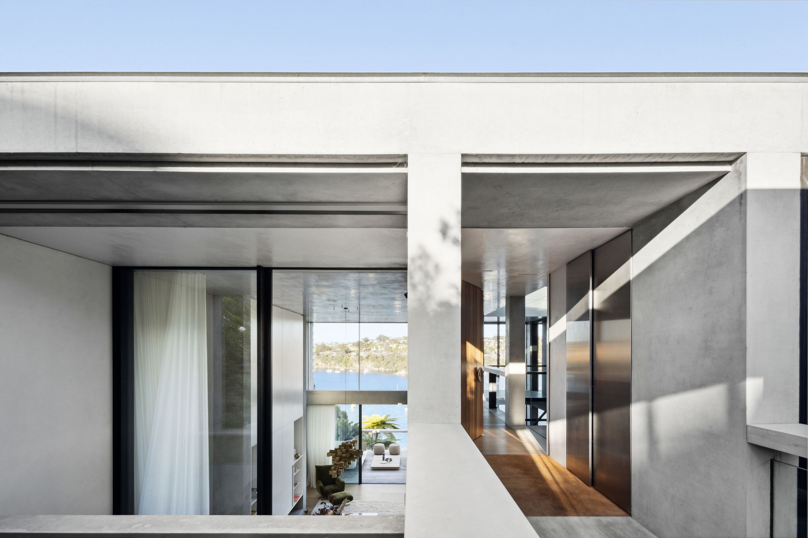 19CoolawinRdNorthbridgeHighExterior6.jpg