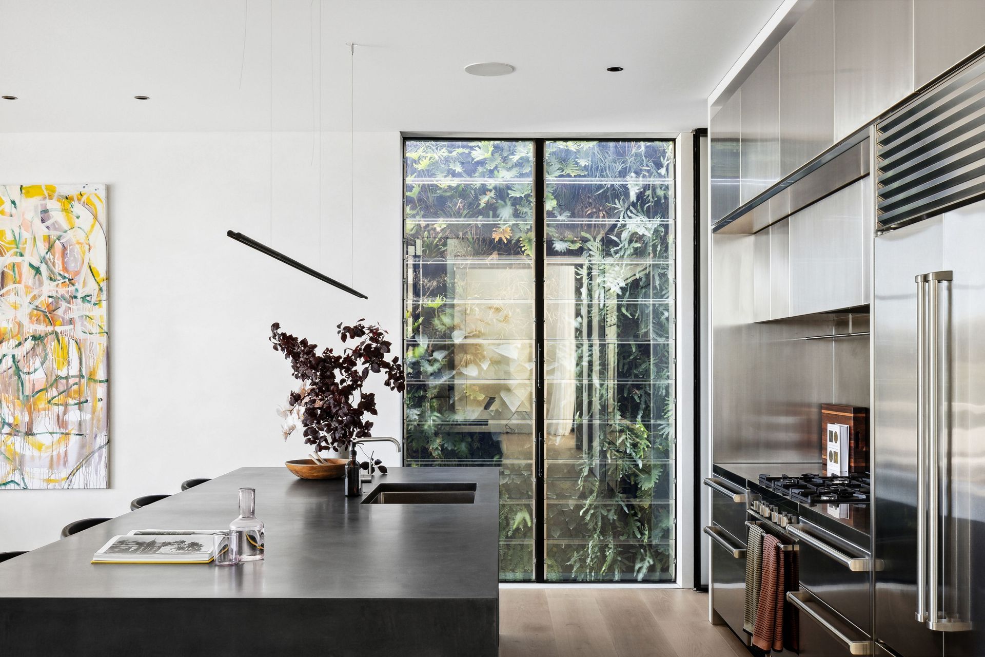 19CoolawinRdNorthbridgeHighKitchen2.jpg