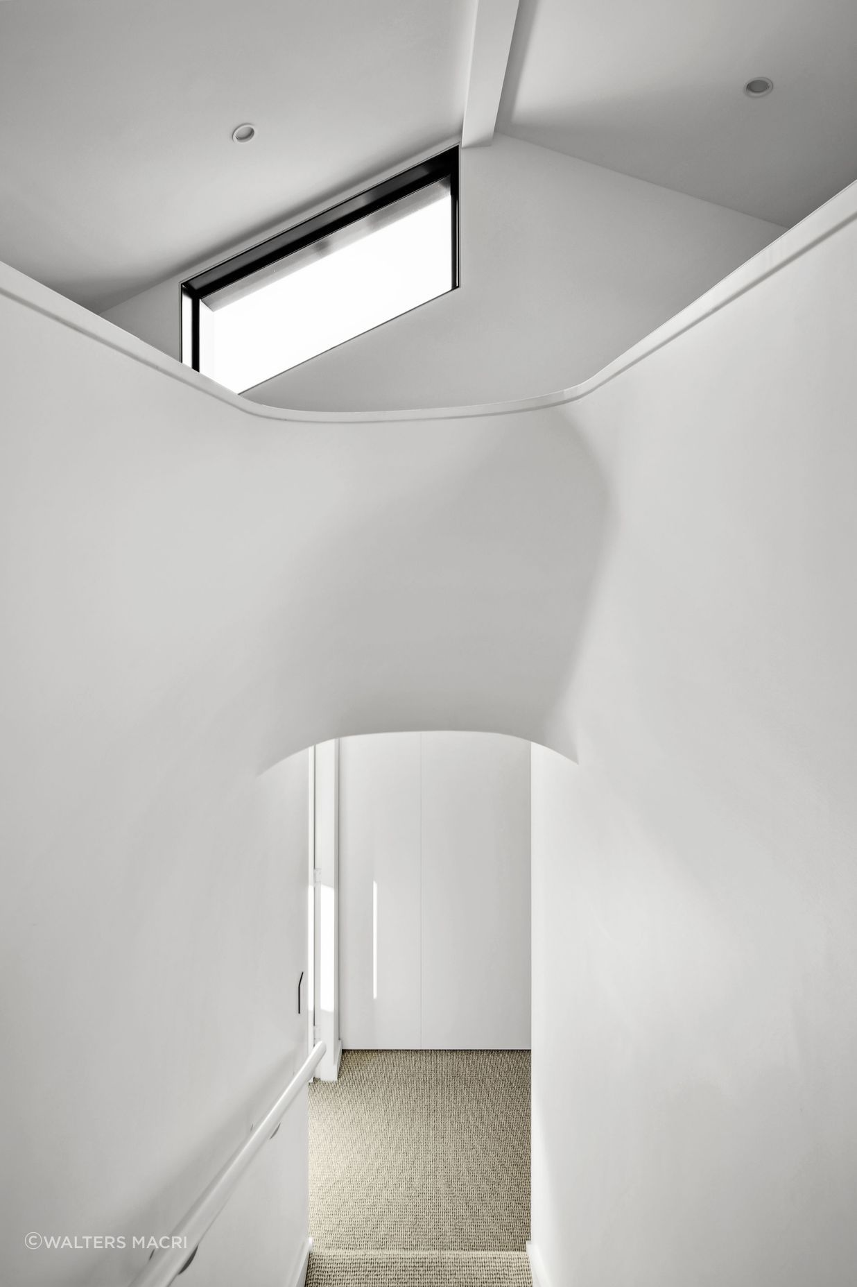 1APartridgeAvenueMirandaHighHall3.jpg