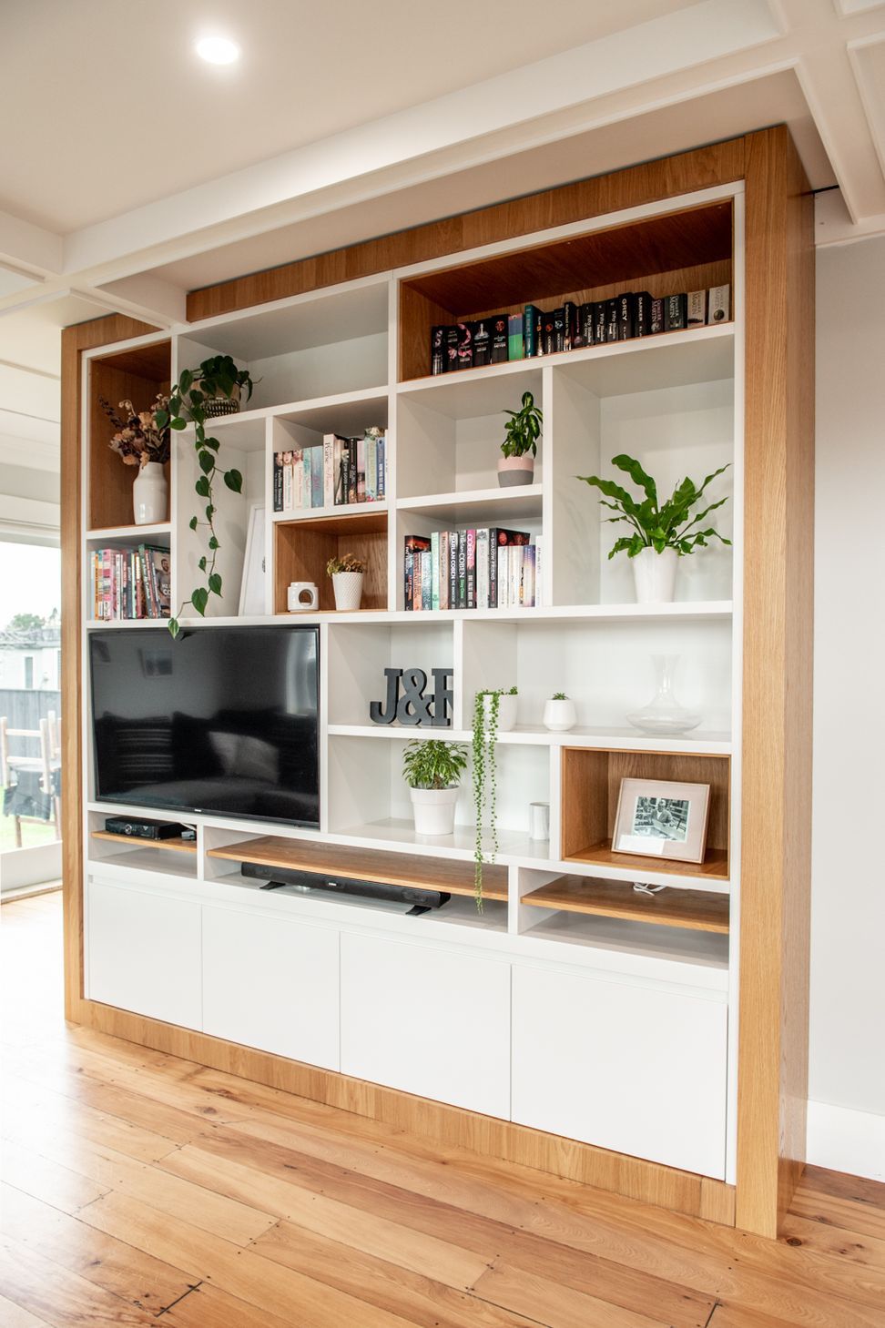 Fitted Bookshelf