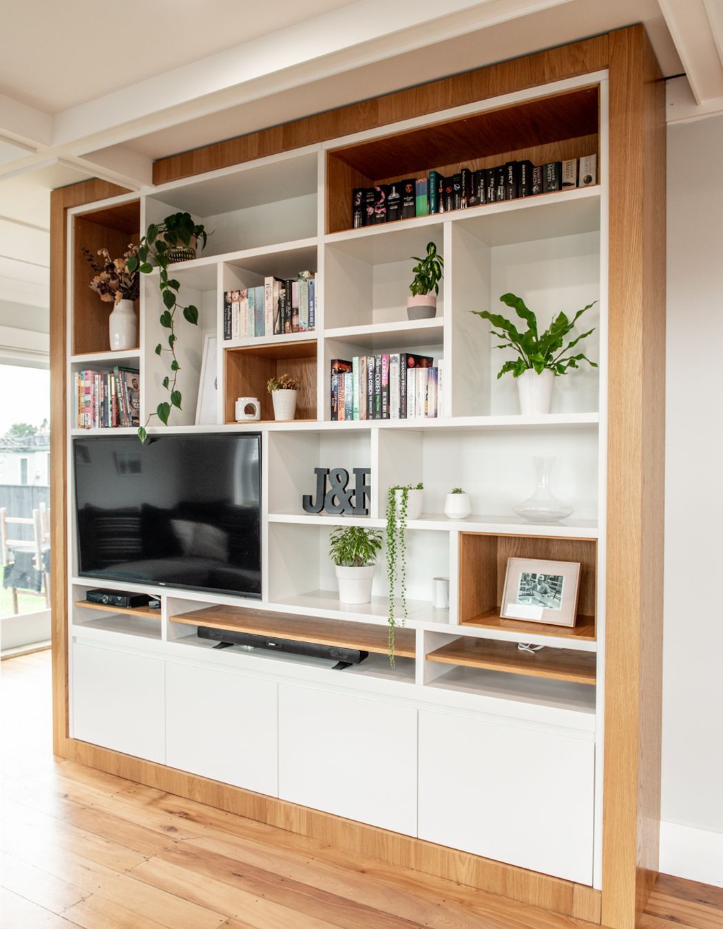Fitted Bookshelf