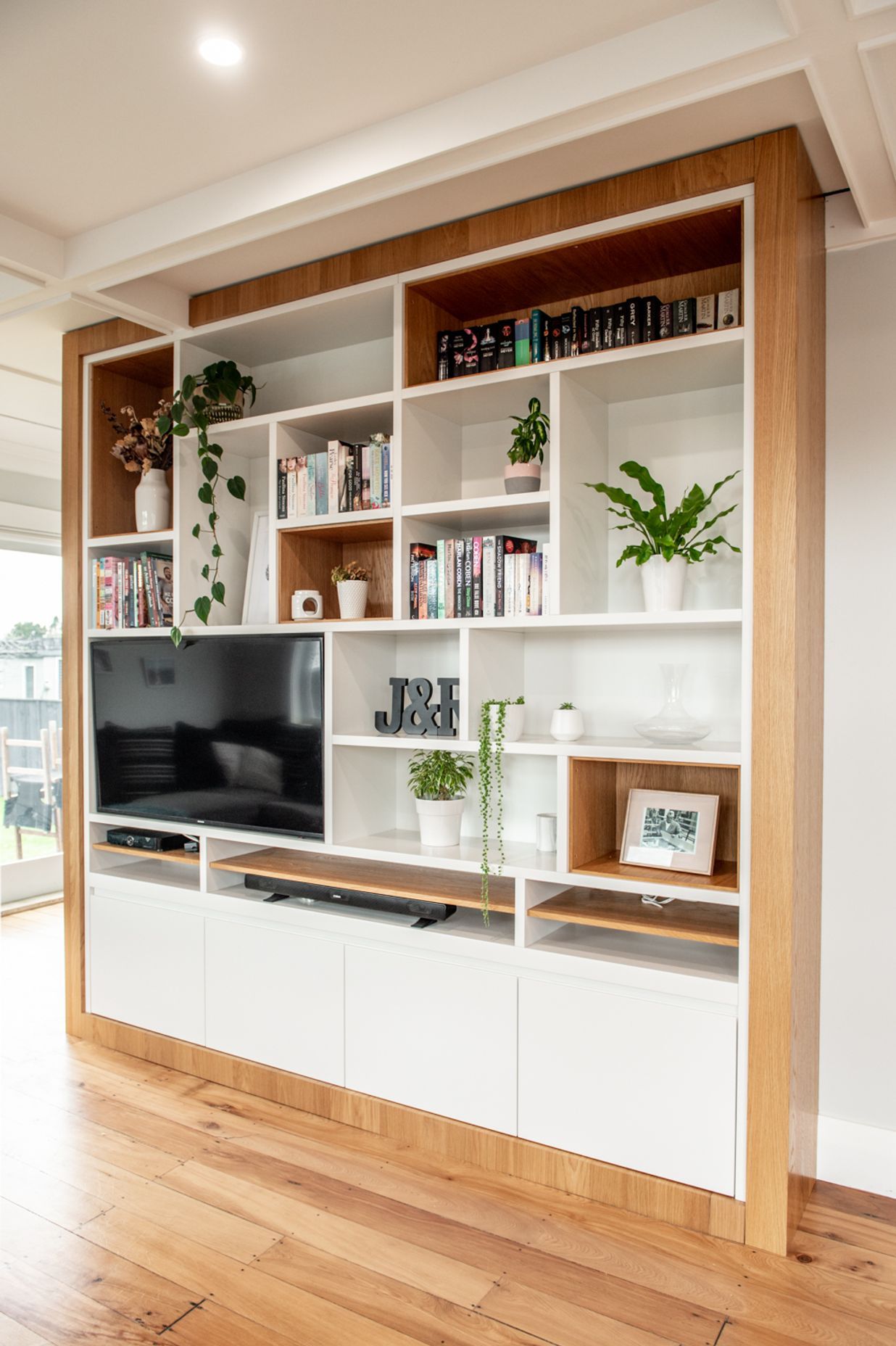 Fitted Bookshelf