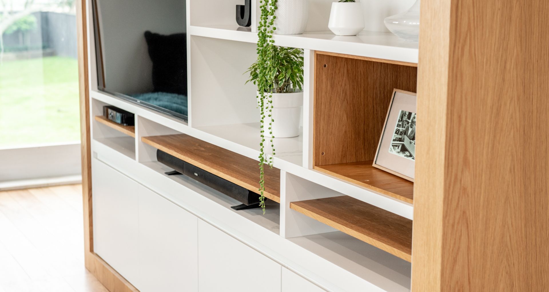 Fitted Bookshelf banner