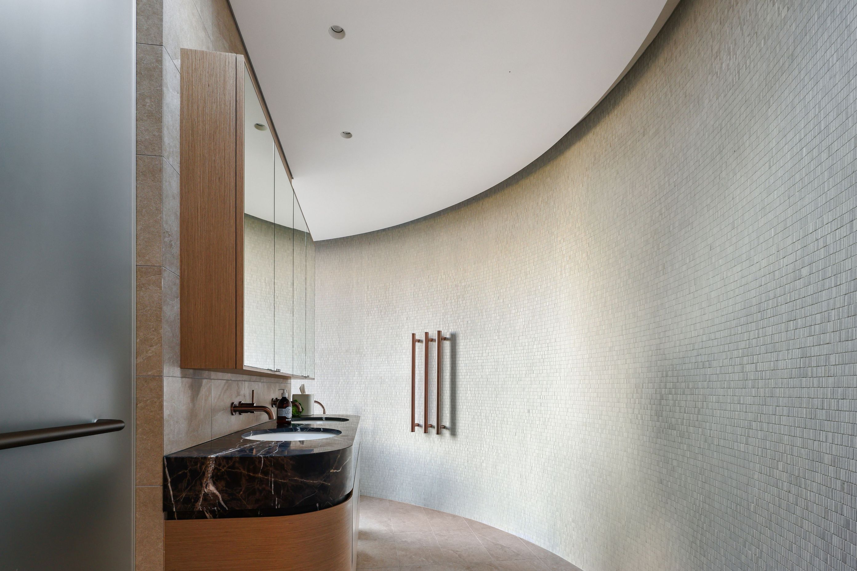 20AVaucluseRdVaucluseHighBathroom2.jpg