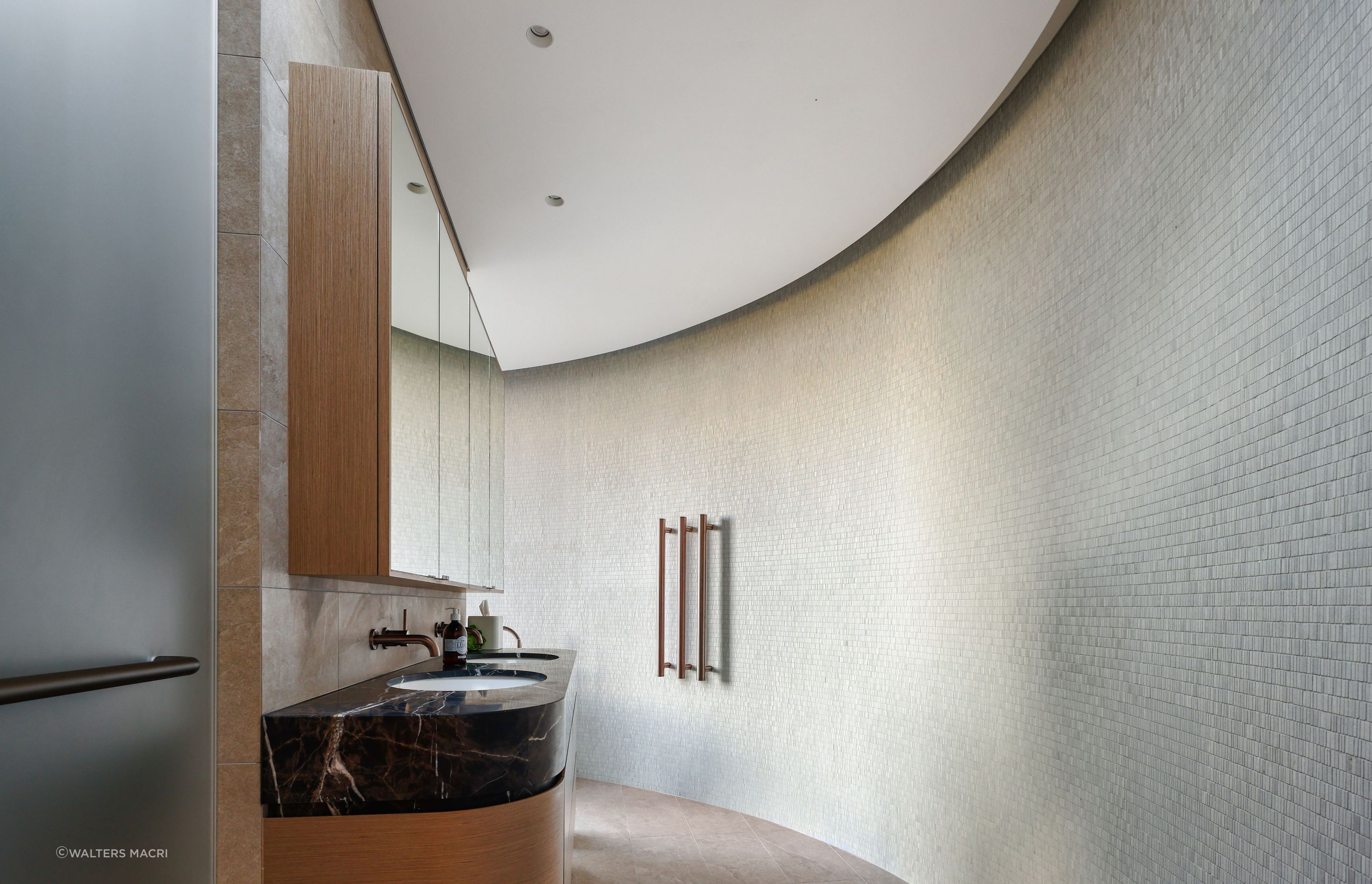 20AVaucluseRdVaucluseHighBathroom2.jpg