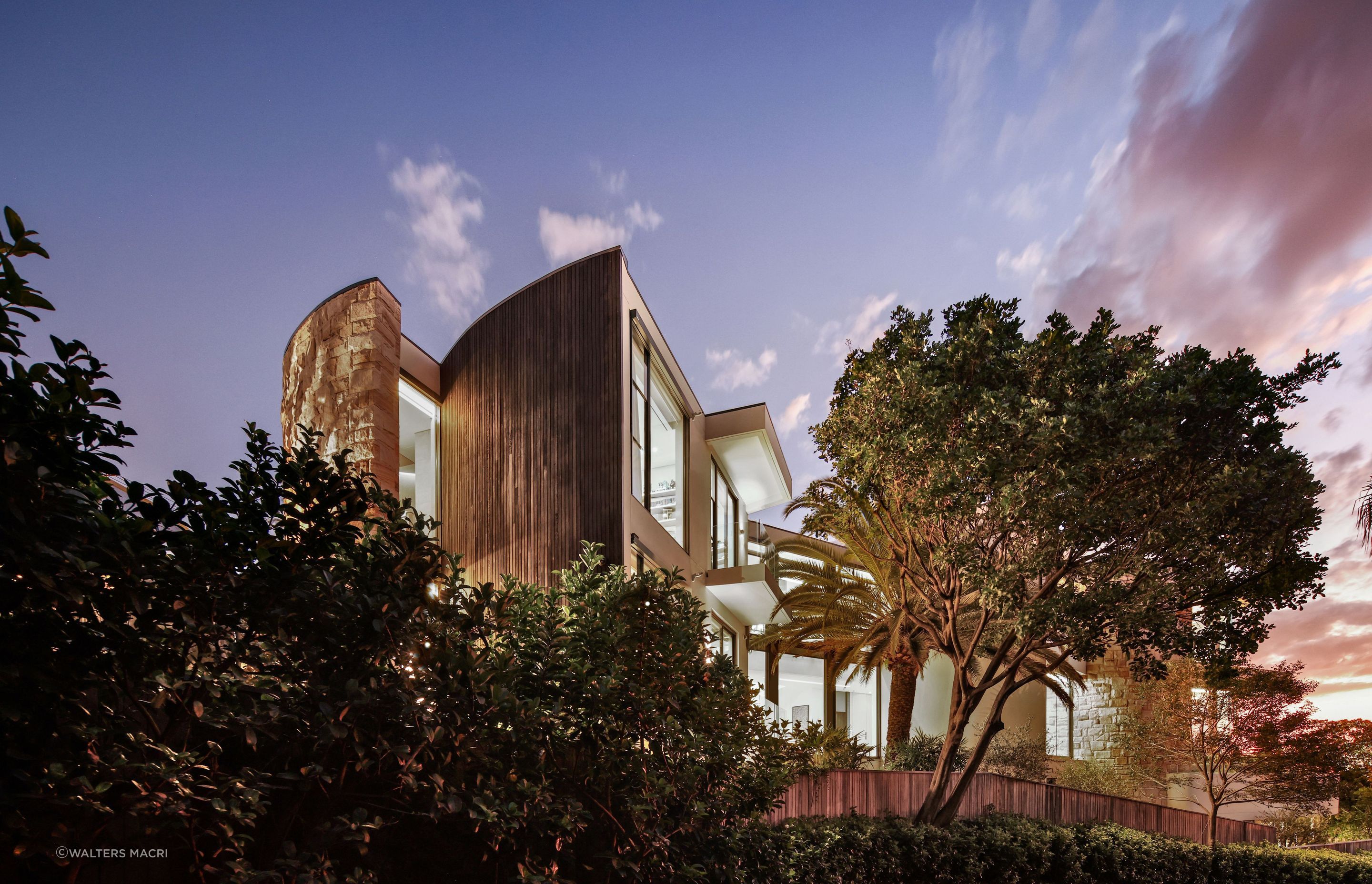 20AVaucluseRdVaucluseHighExterior3.jpg
