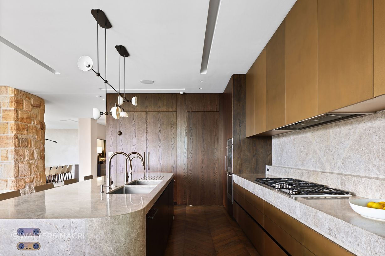 20AVaucluseRdVaucluseHighKitchen2.jpg