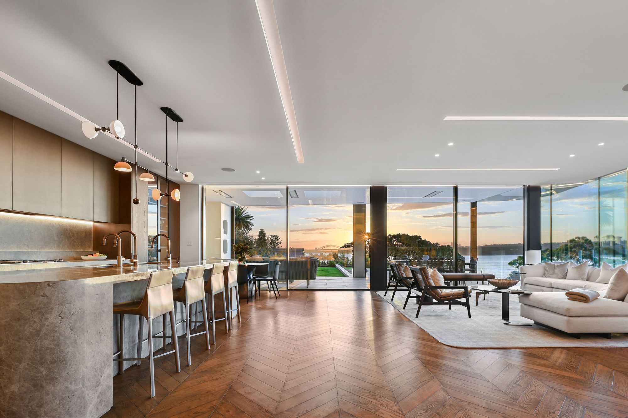 20AVaucluseRdVaucluseHighLivingkitchen1.jpg