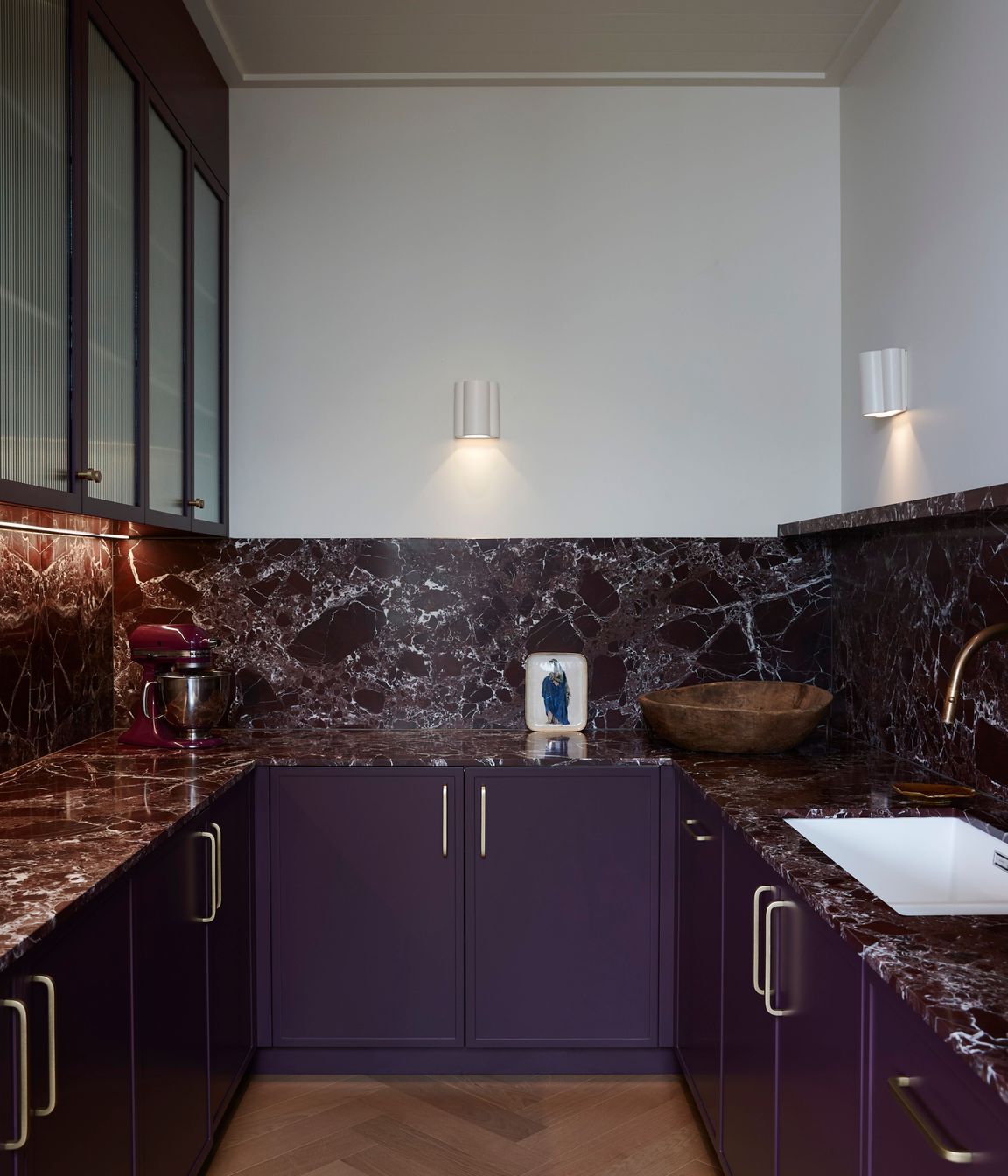 2411-ISLAND-Interiors-15-Oxford-Trce-324x.jpg