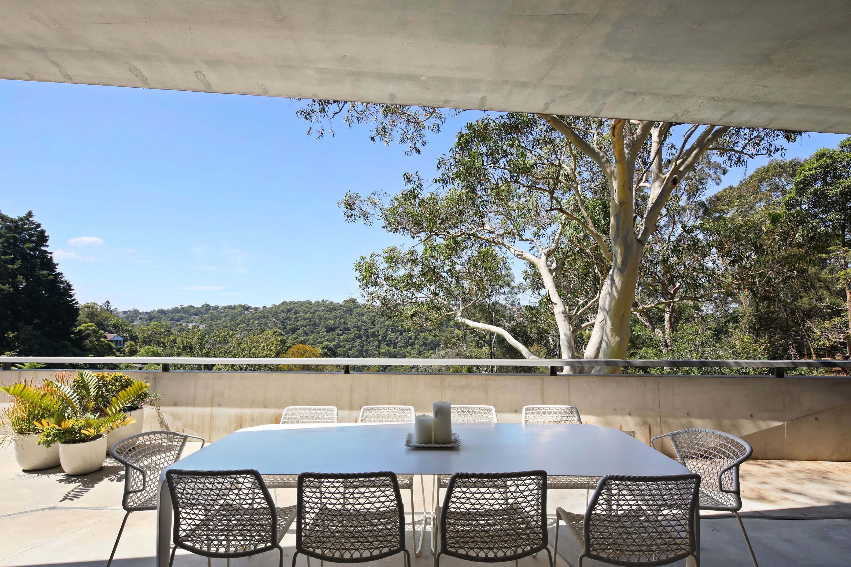 25NeerimRoadCastleCoveHighBalcony1.jpg