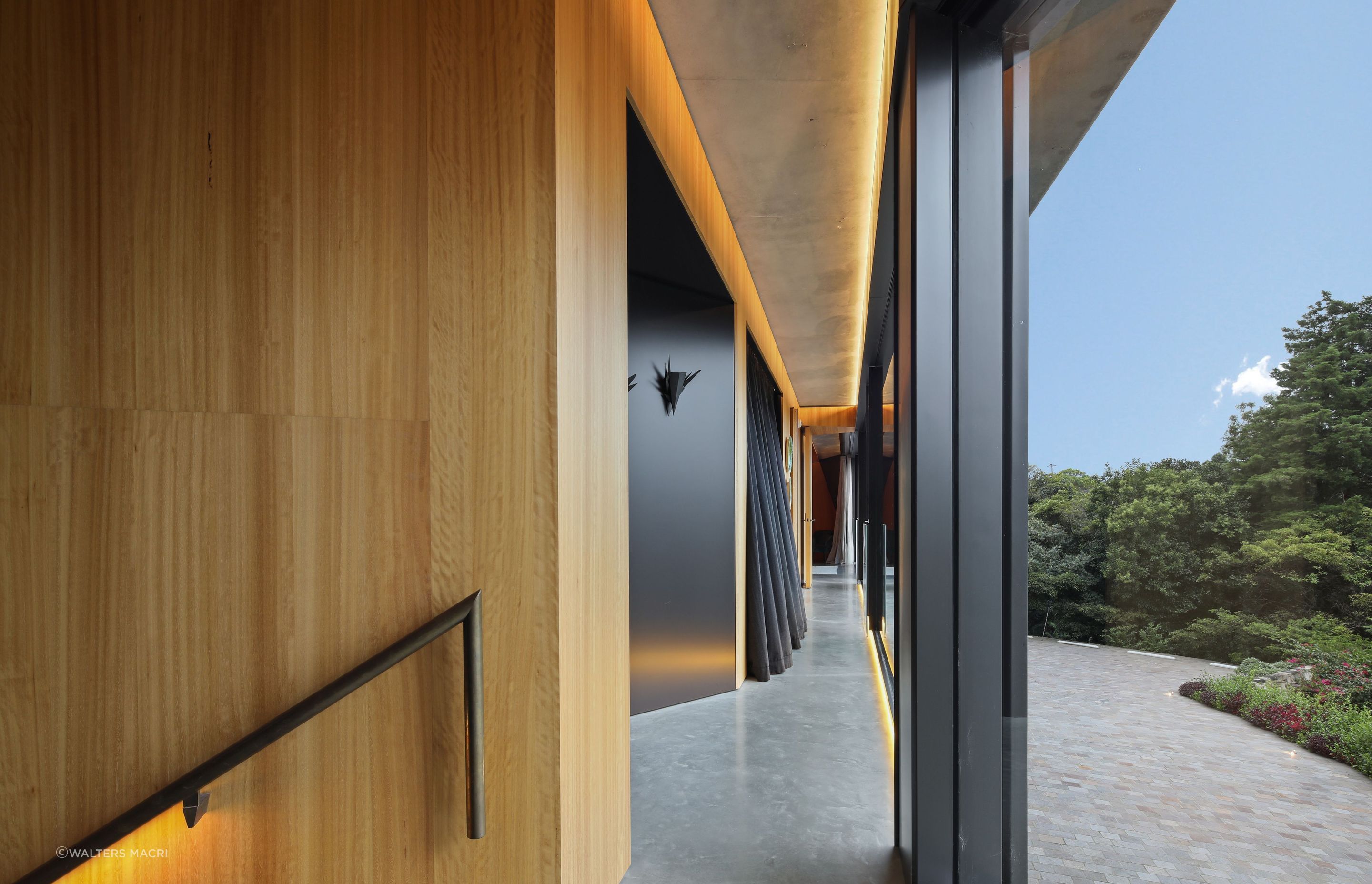 25NeerimRoadCastleCoveHighBalcony4.jpg