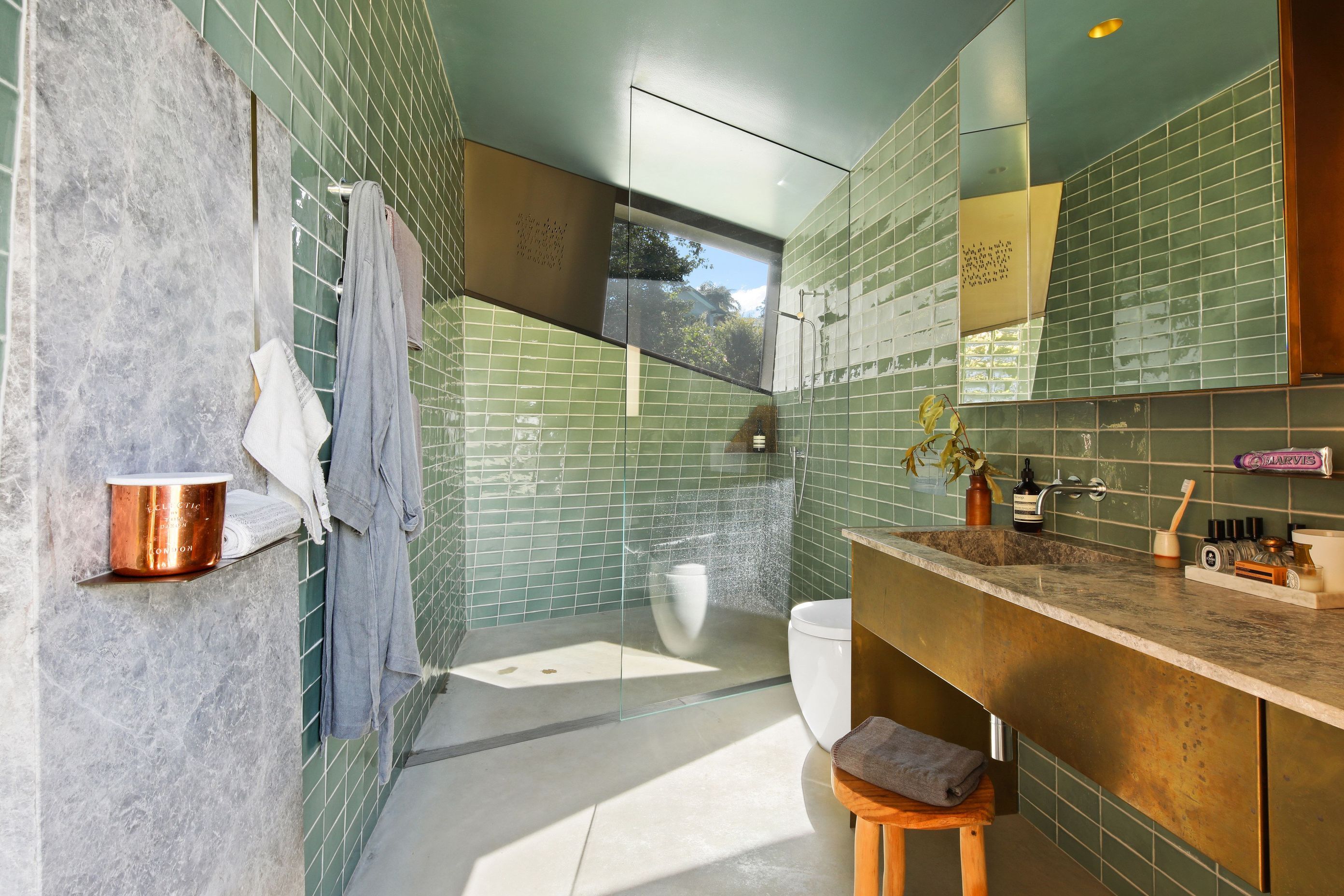 25NeerimRoadCastleCoveHighBathroom5.jpg