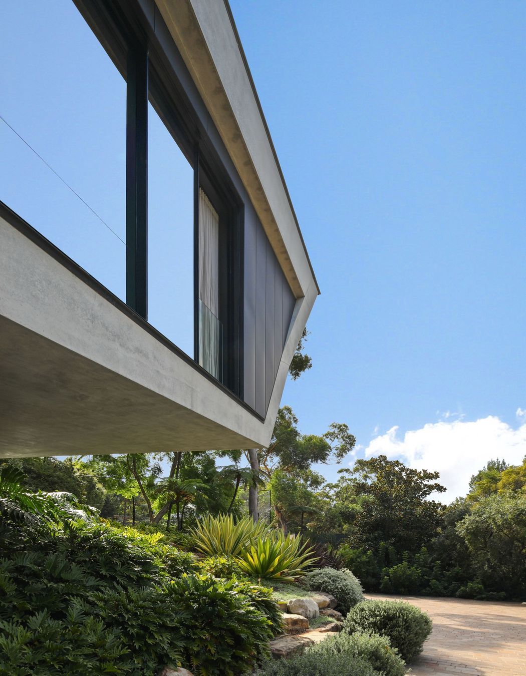 25NeerimRoadCastleCoveHighExterior10.jpg