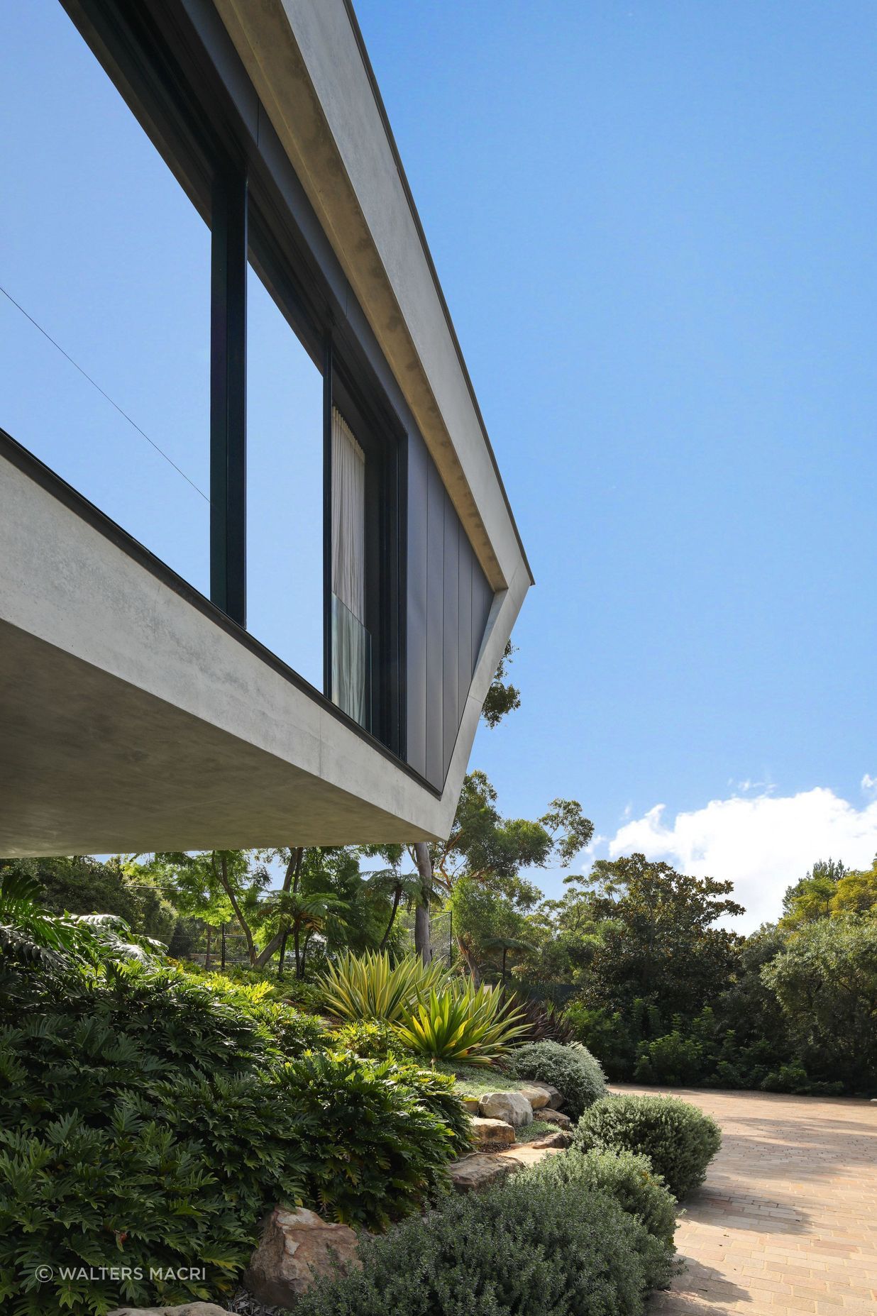 25NeerimRoadCastleCoveHighExterior10.jpg
