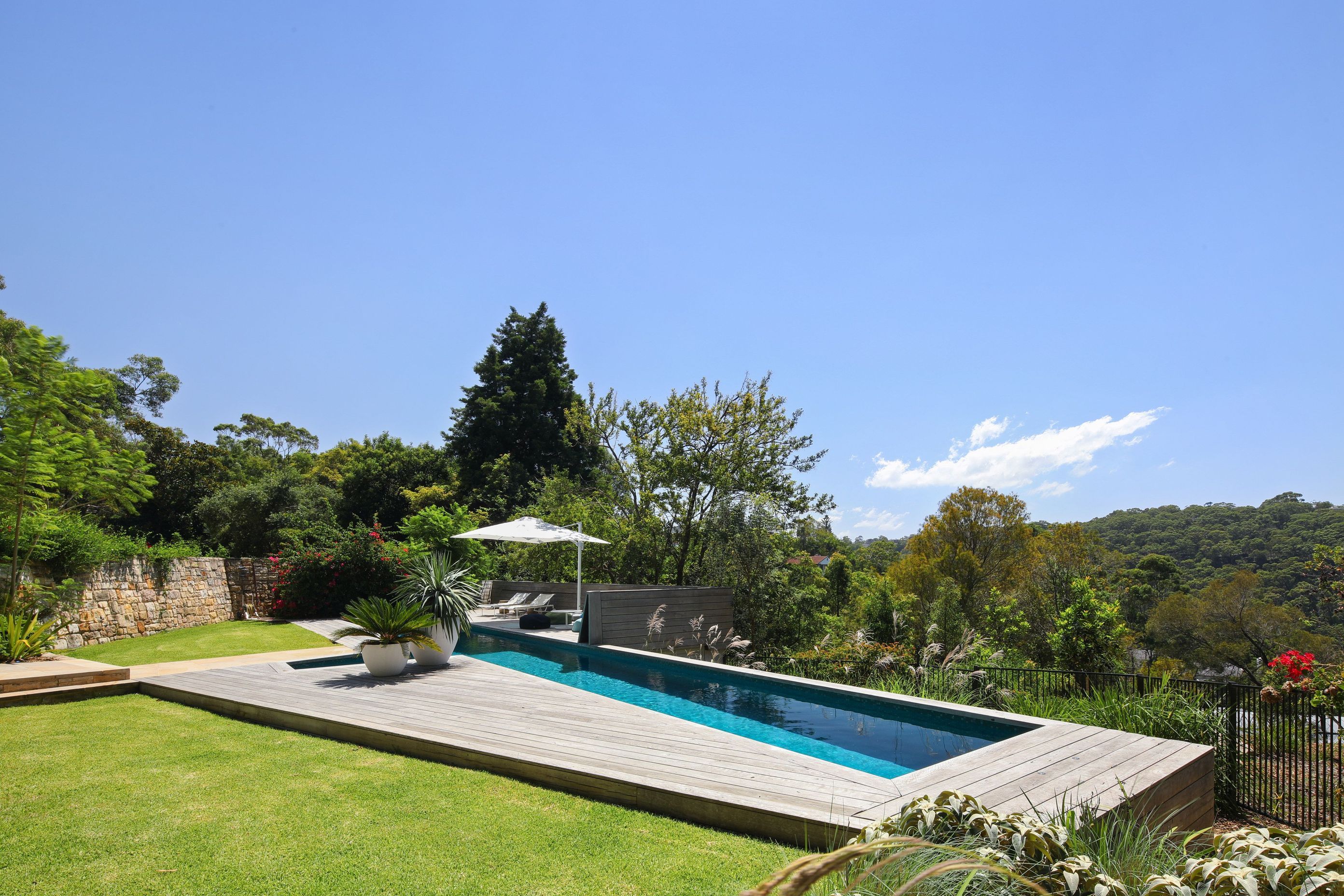 25NeerimRoadCastleCoveHighExterior6.jpg