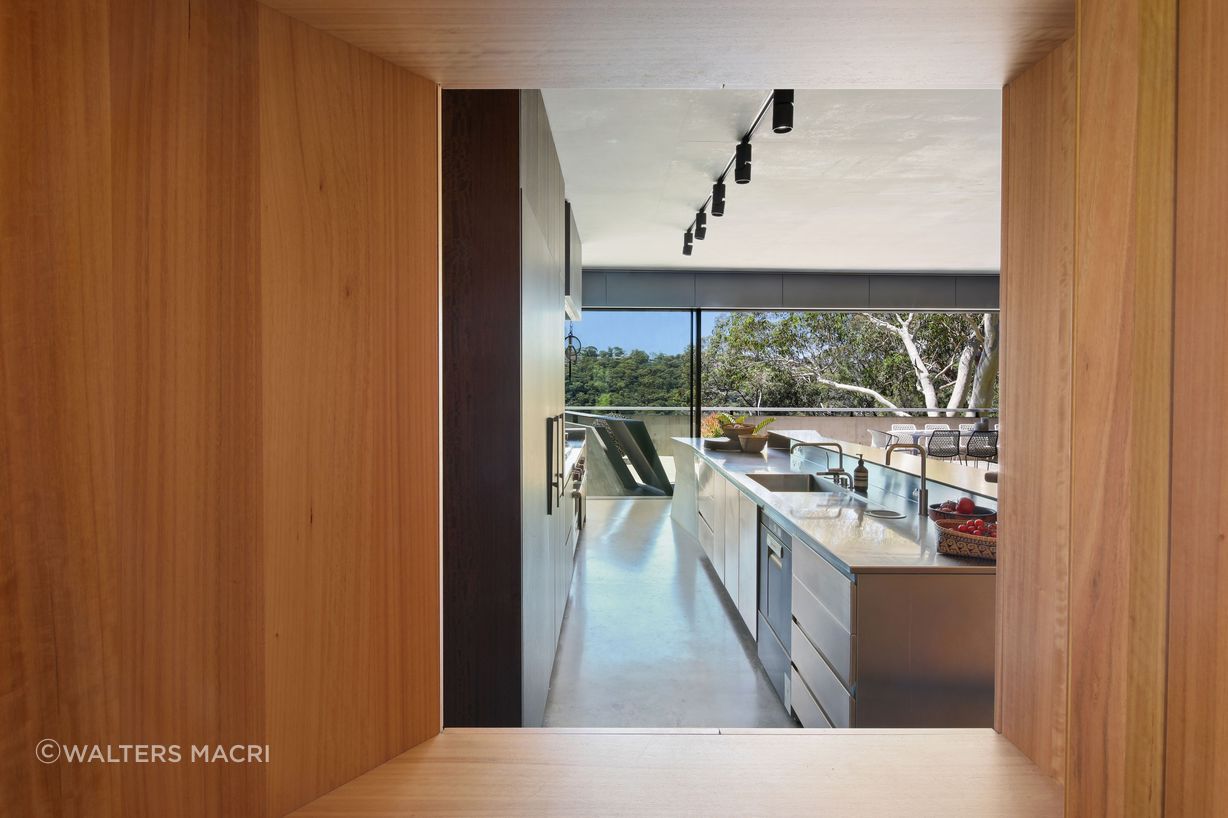 25NeerimRoadCastleCoveHighKitchen1.jpg