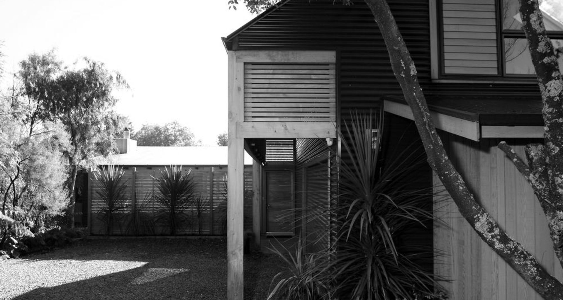 Two Mile Bay House, Taupō  banner