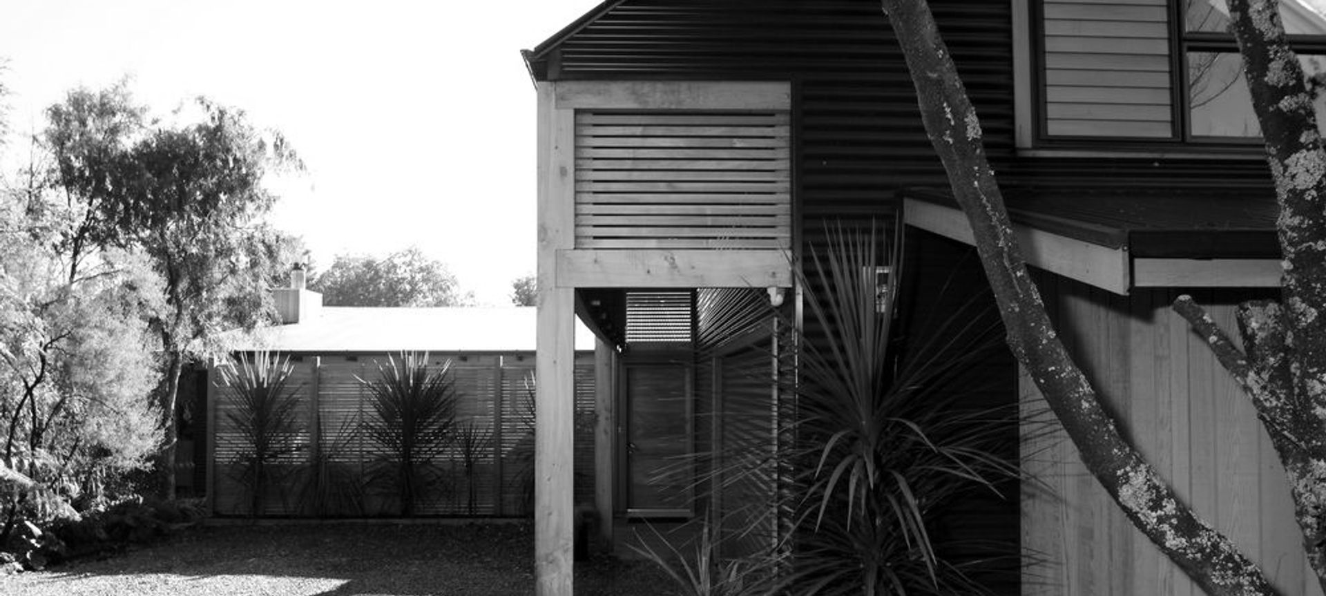 Two Mile Bay House, Taupō  banner