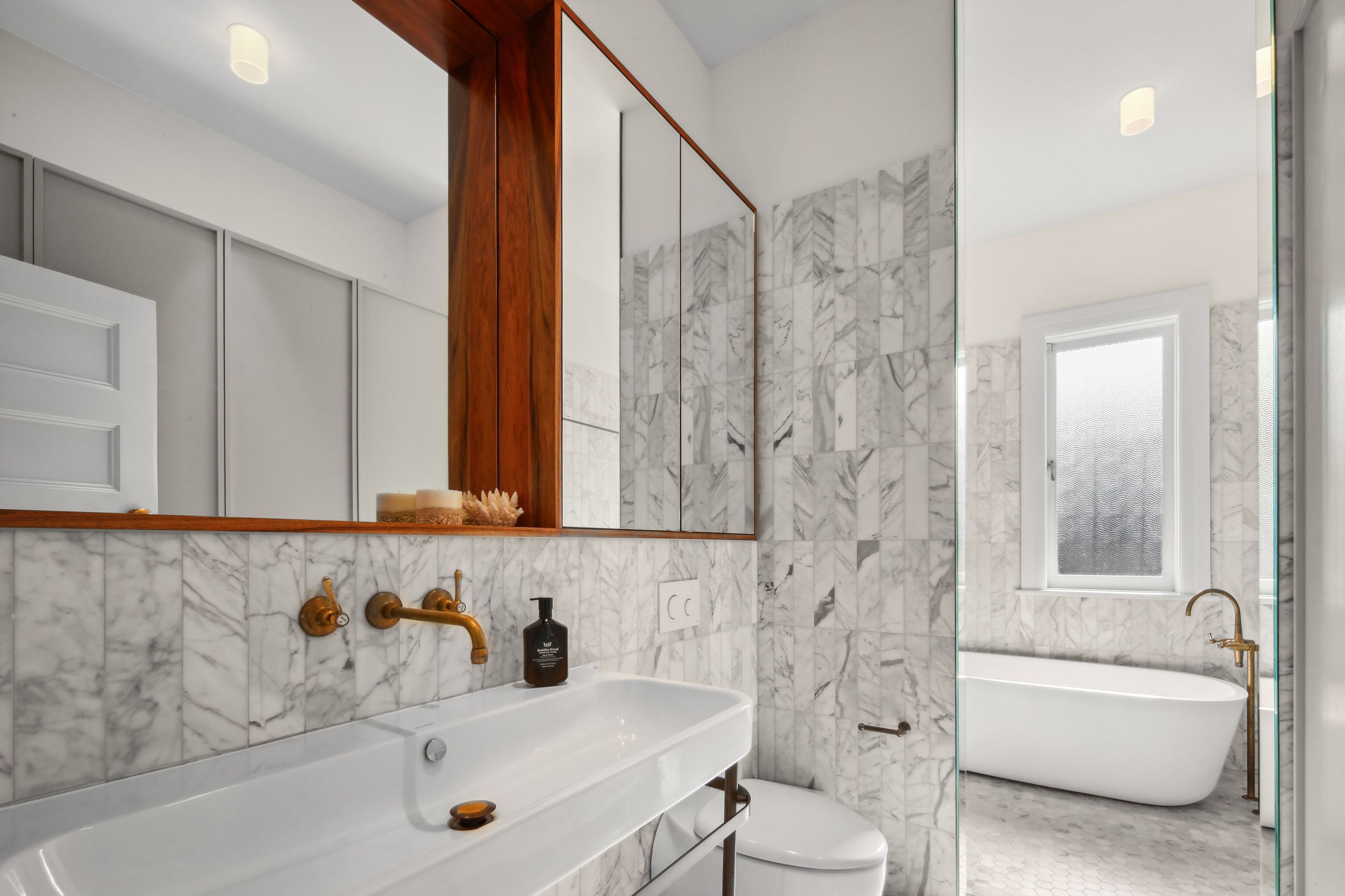 37GeorgeStreetGreenwichHighBathroom1.jpg