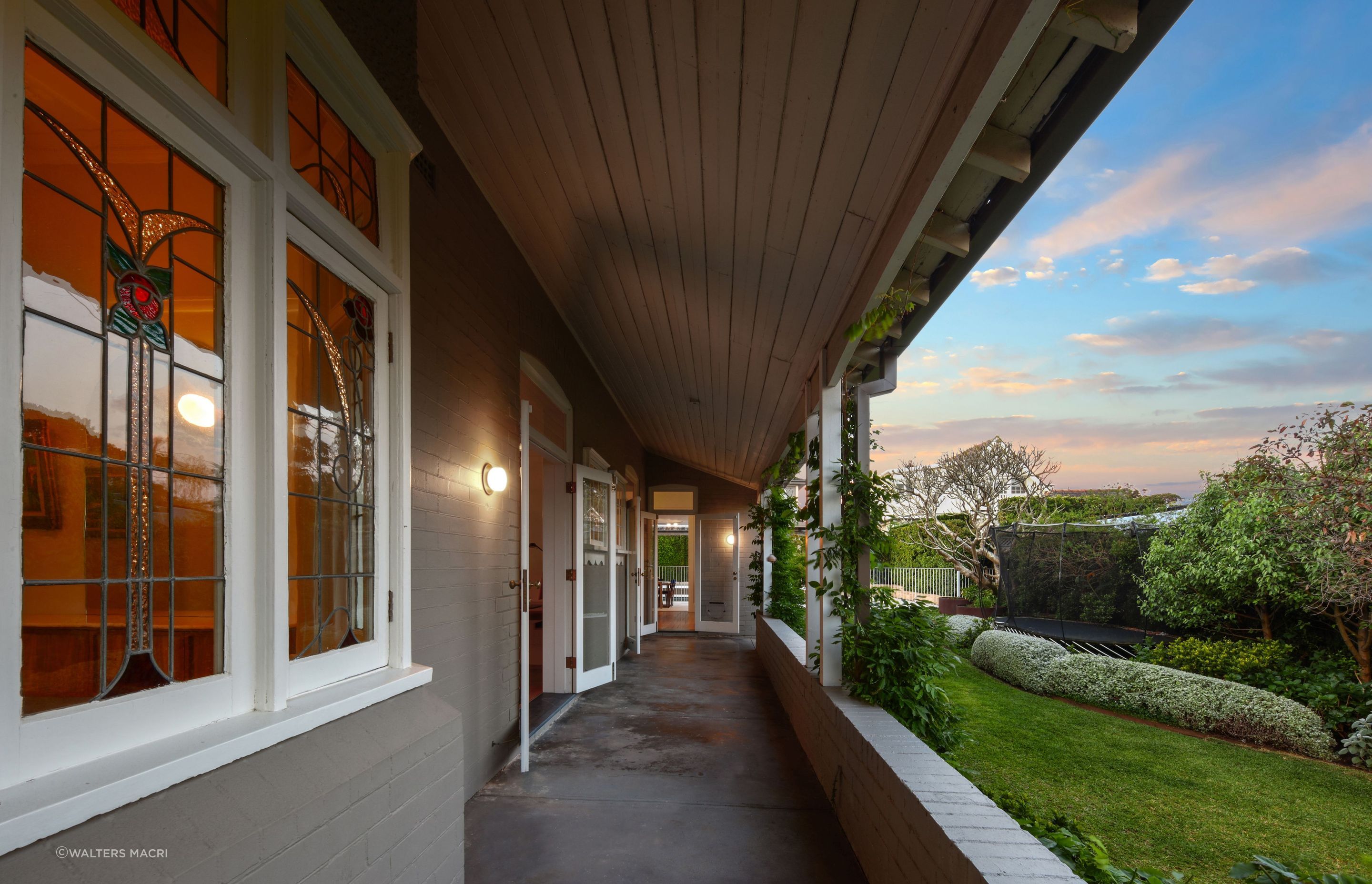 37GeorgeStreetGreenwichHighExterior1-v2.jpg