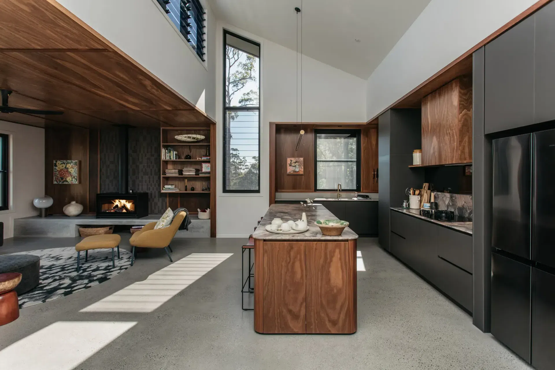 6a18dfcc14edfcd7f90eb205Legacy-HouseTFS100003Webres.webp