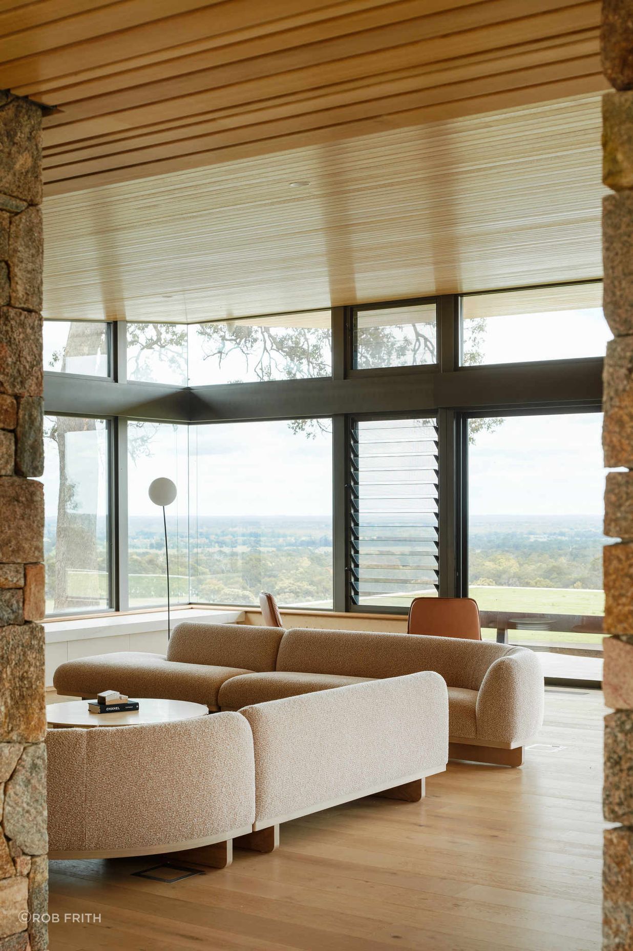AX-H1600XXL-SS-Libbys-Retreat-Meelon-WA-Interior-6.jpeg