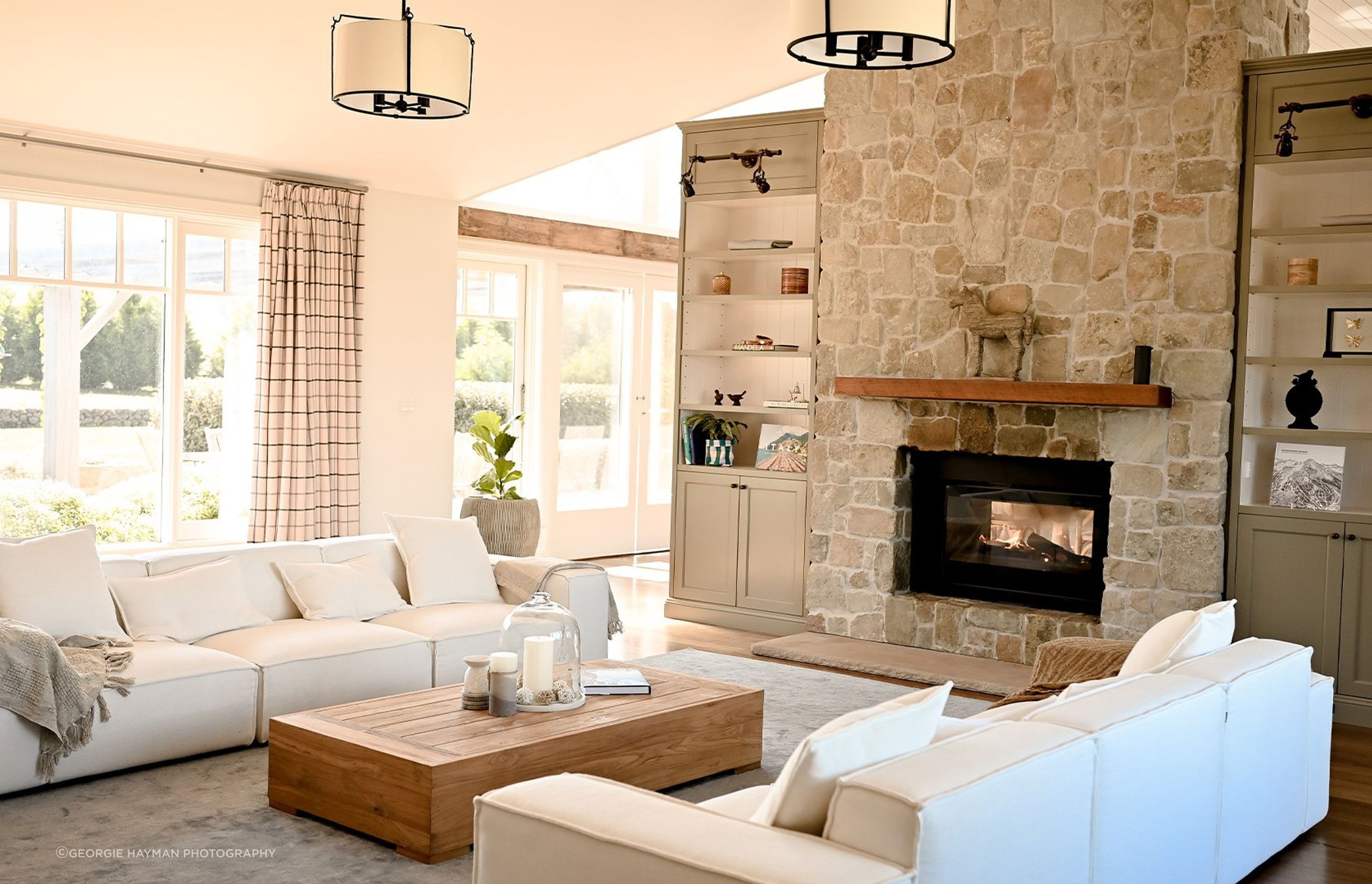 AX-i1000IB-DS-Monterey-House-Berrima-NSW-Interior-5.jpeg