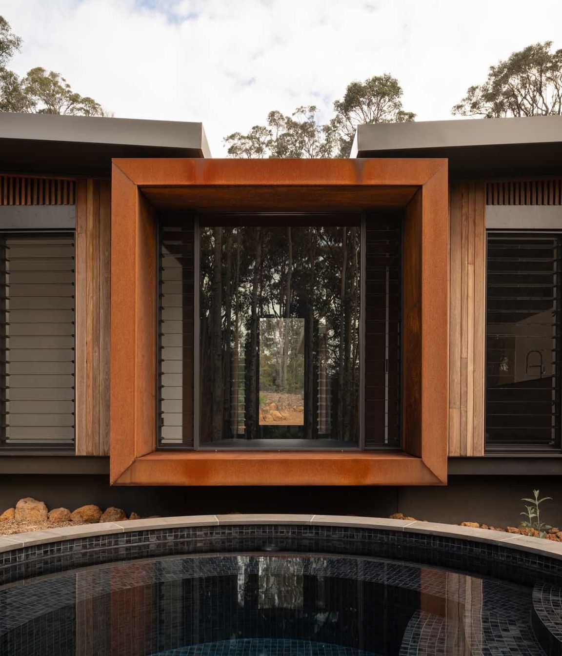 Axis-H1400-Treehouse-Margaret-River-WA-Hot-Tub-2.jpeg