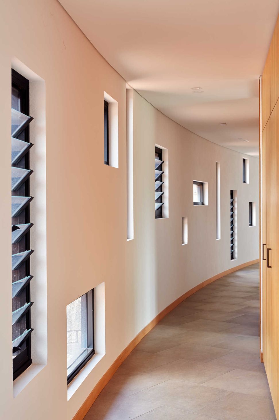 BD-Tatiana-The-Stonehouse-Hallway-1.jpeg