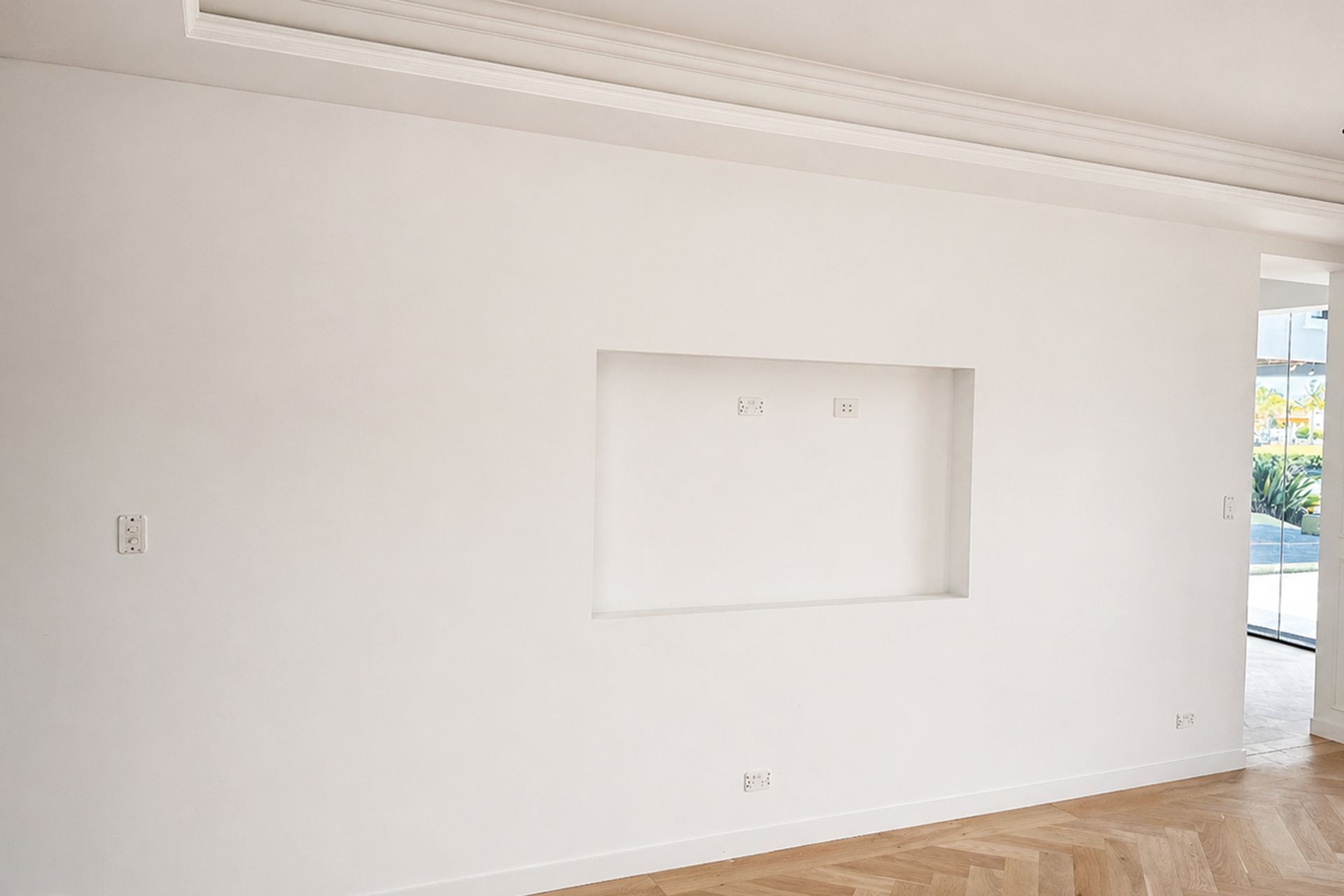 COASTAL-WAINSCOTING-X-PARADISE-TIMBERS-PROJECT-WAINSCOTING-IMAGE-1.jpg