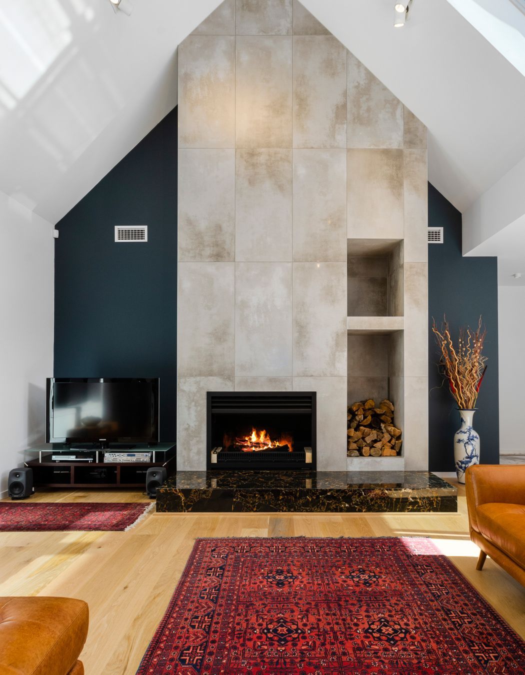 Warmington General SI indoor wood fire