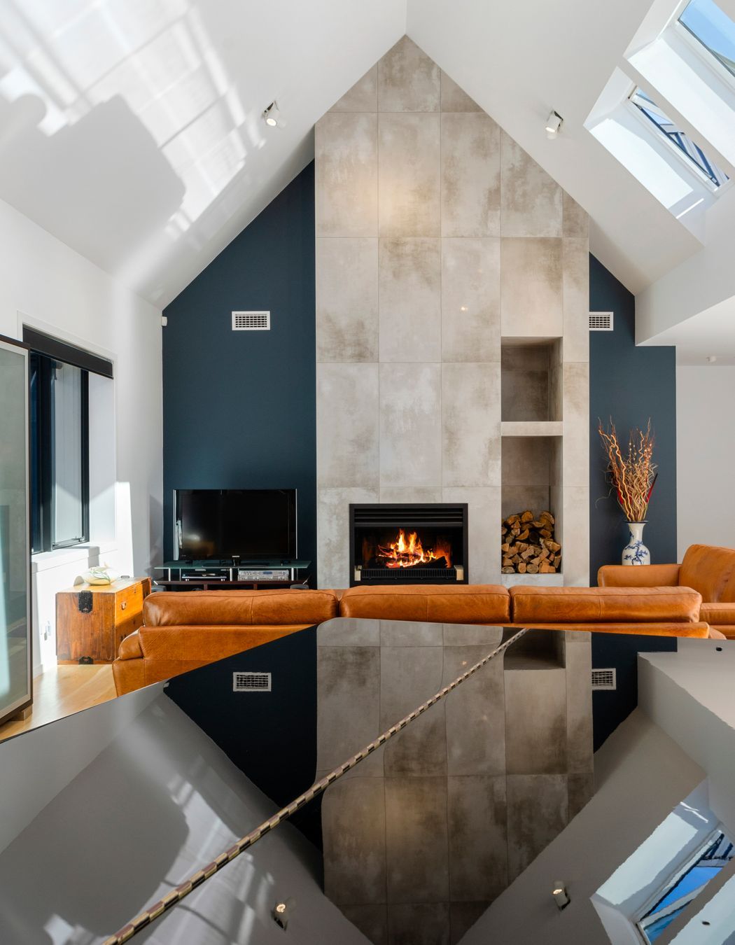 Warmington General SI indoor wood fire