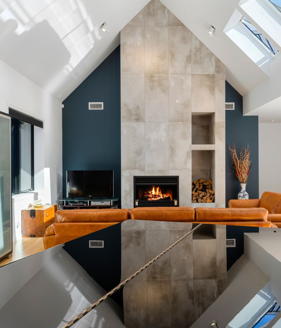 Warmington General SI indoor wood fire
