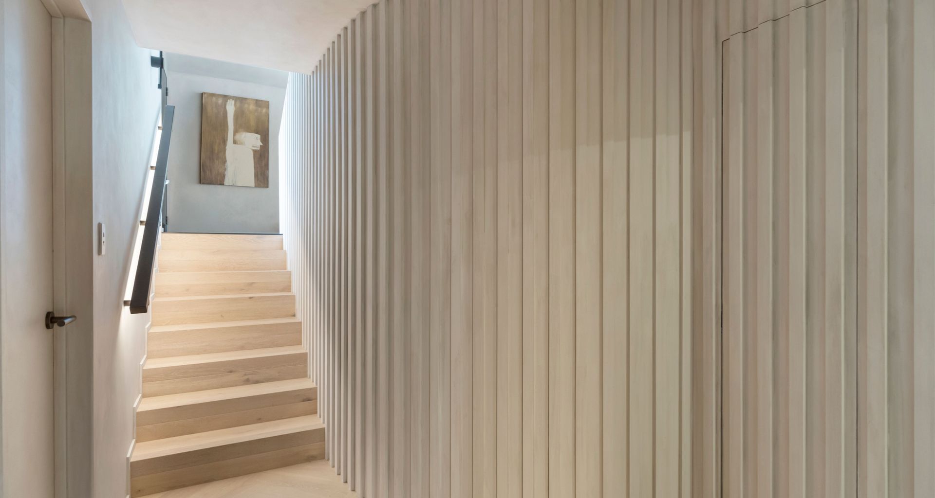 Exquisite Entrance and Stairwell Design banner