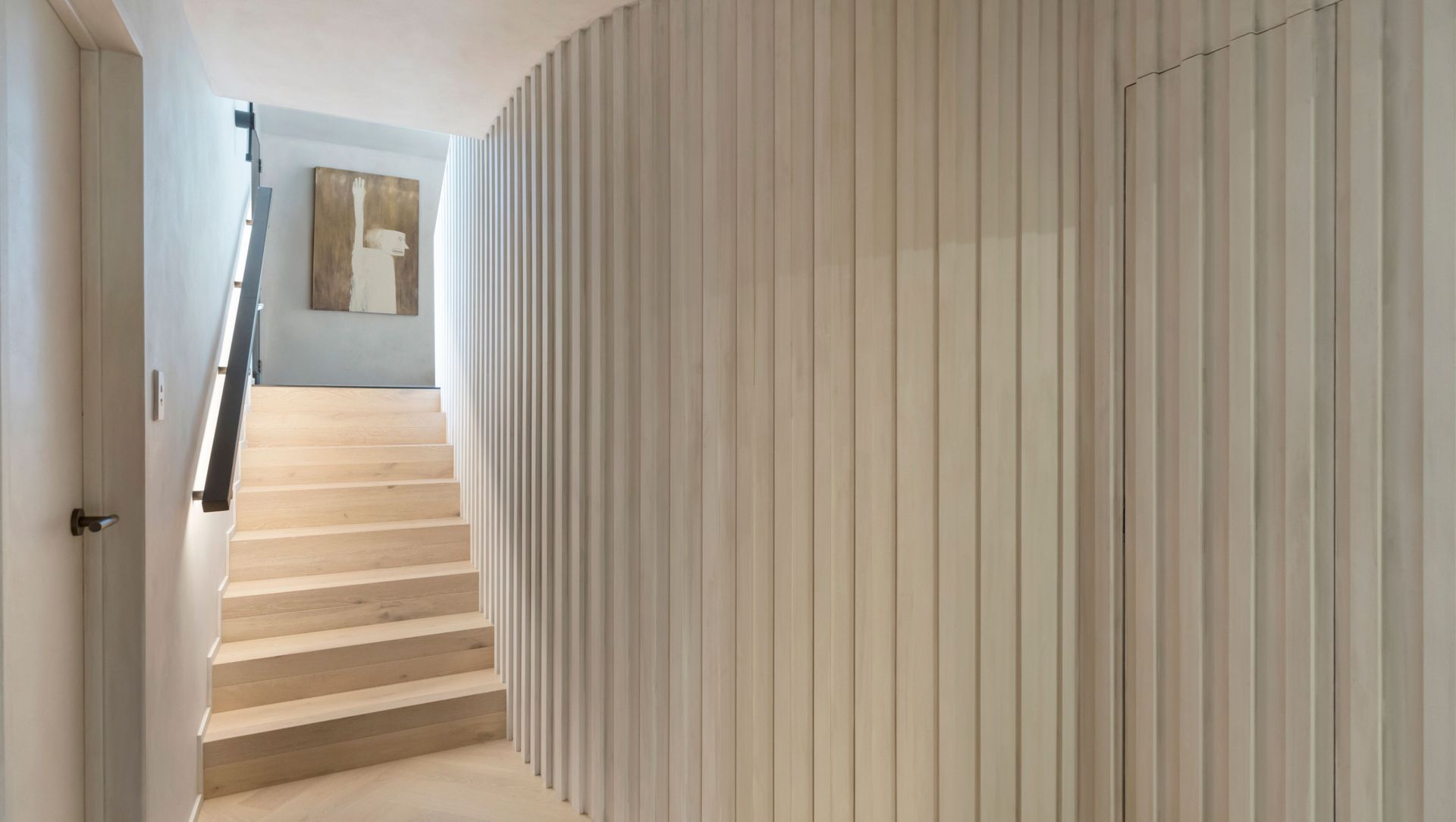 Exquisite Entrance and Stairwell Design banner