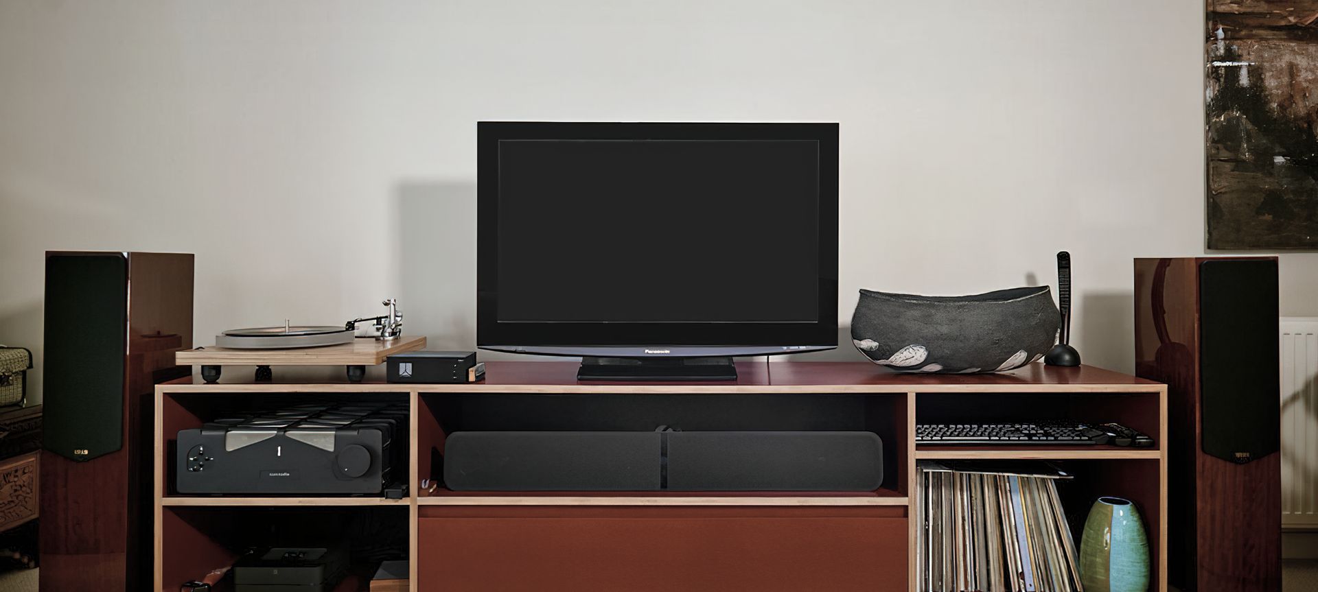 Entertainment unit for customer in Wellington banner