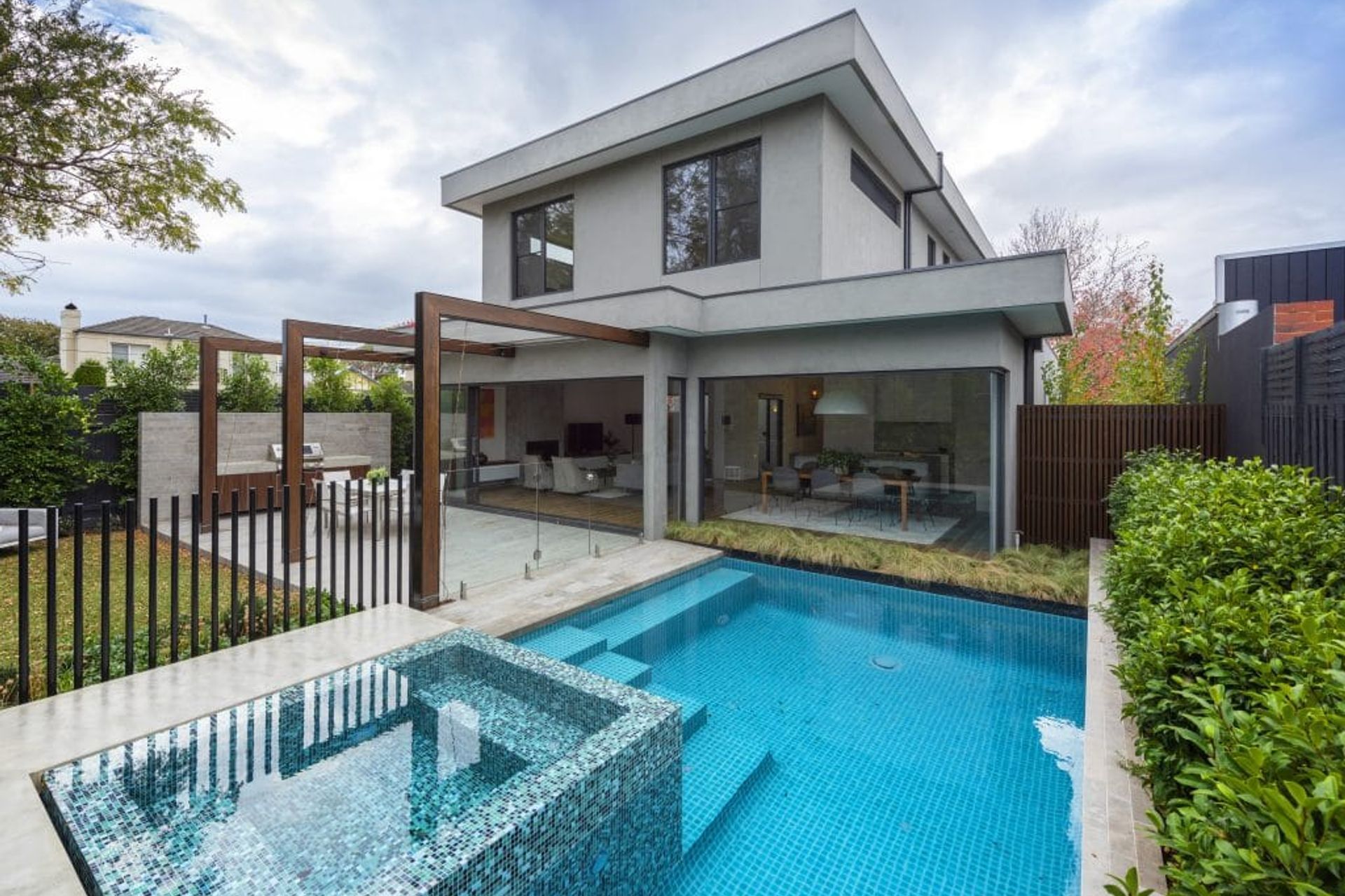 Bespoke Oasis