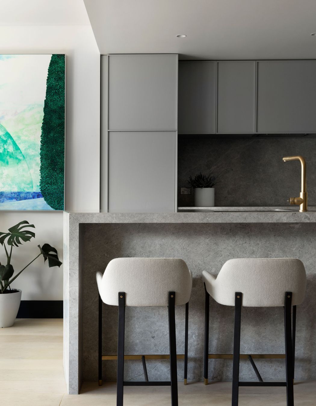 St Kilda Rd Apartment Makeover