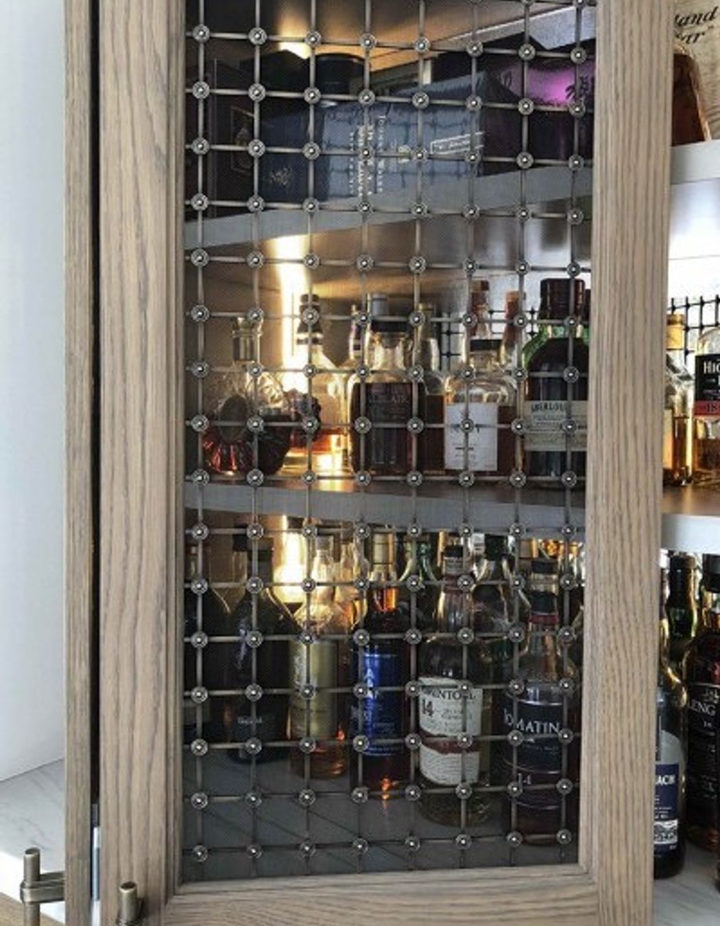 Photographer: Mary Sobel