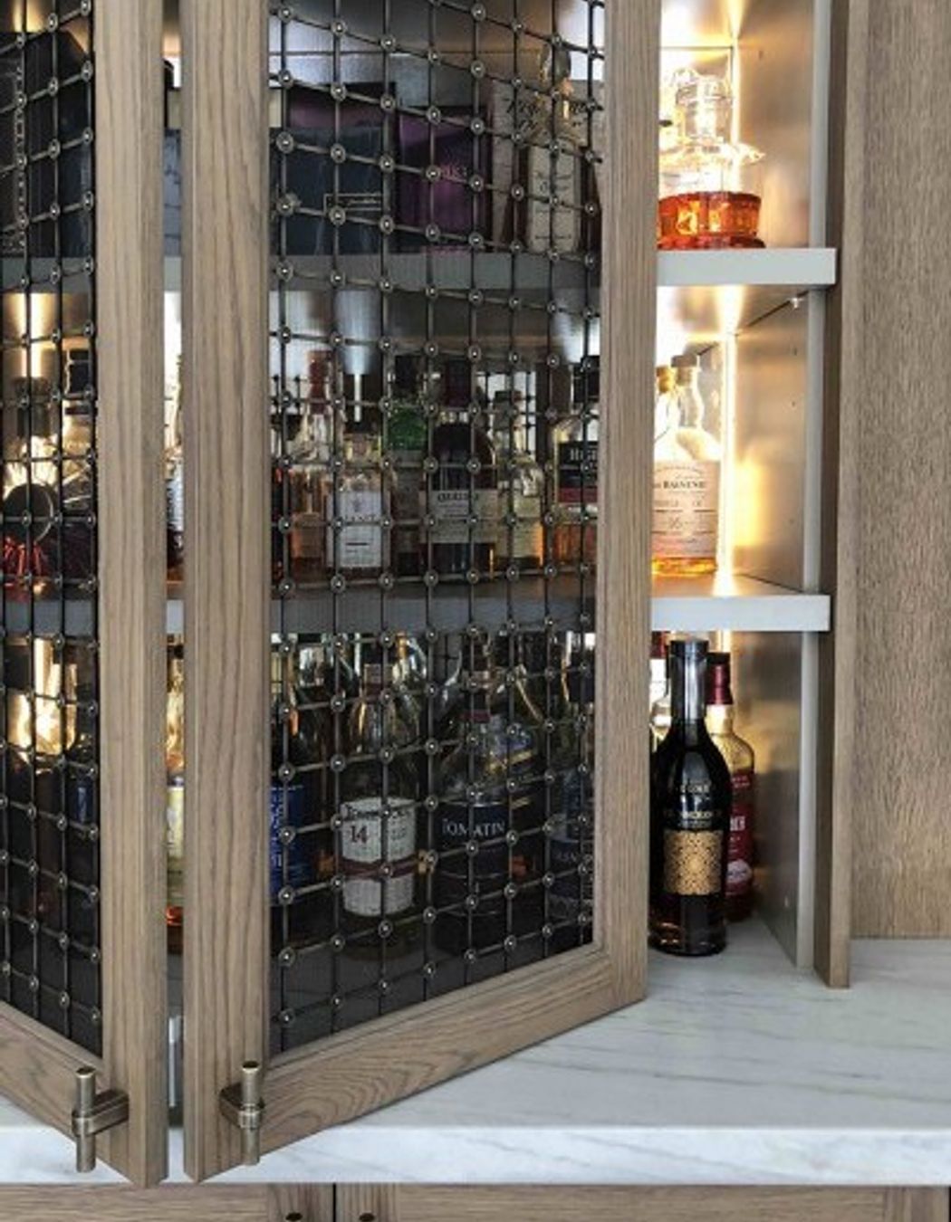 Photographer: Mary Sobel