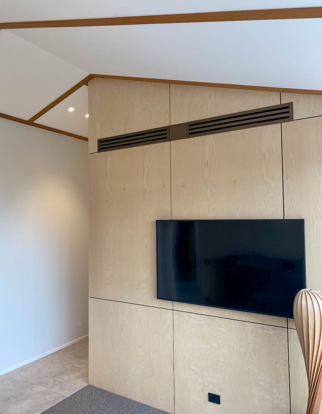 A Ducted Heating System was installed to economically heat different areas of the home.