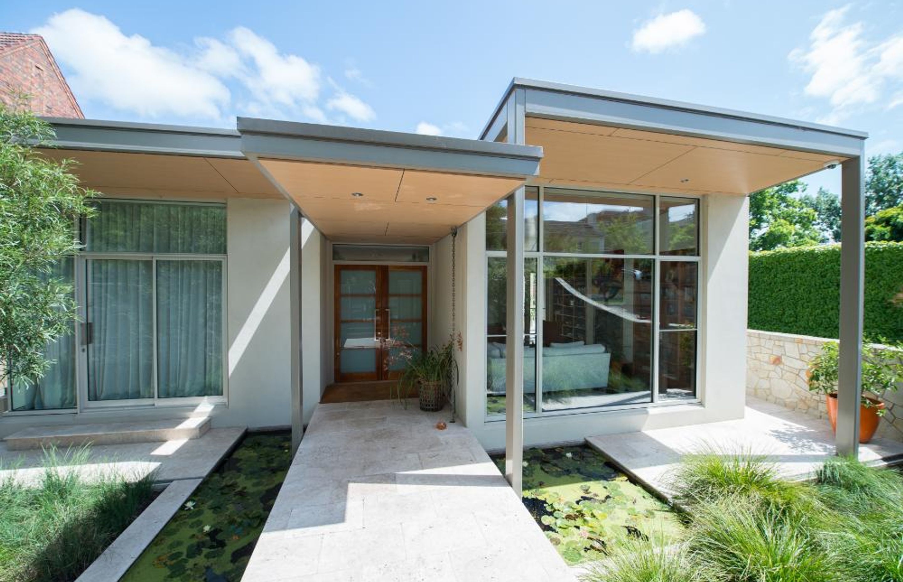 Hawthorn Riverside House