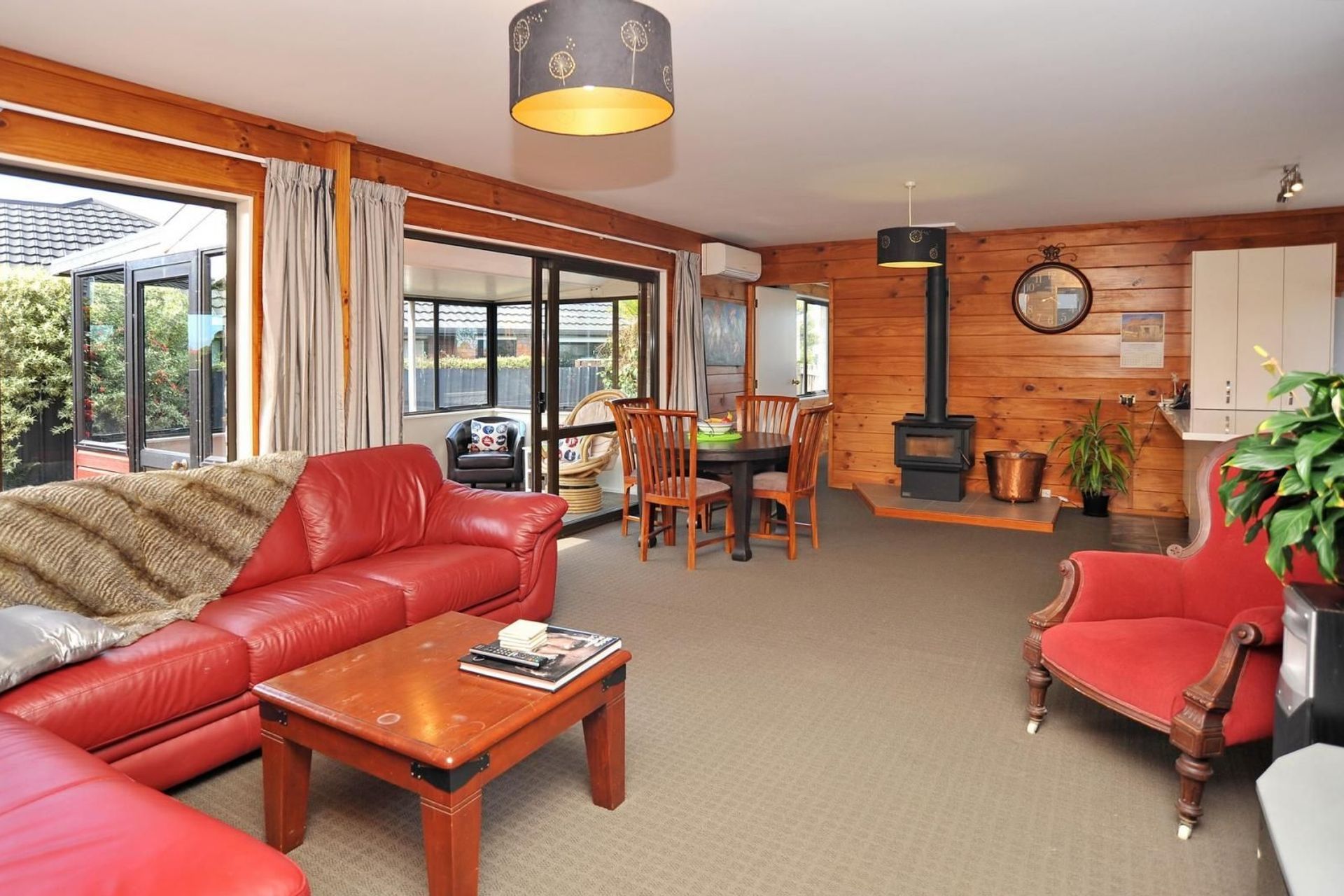 Woodman Tasman.  Total Reality