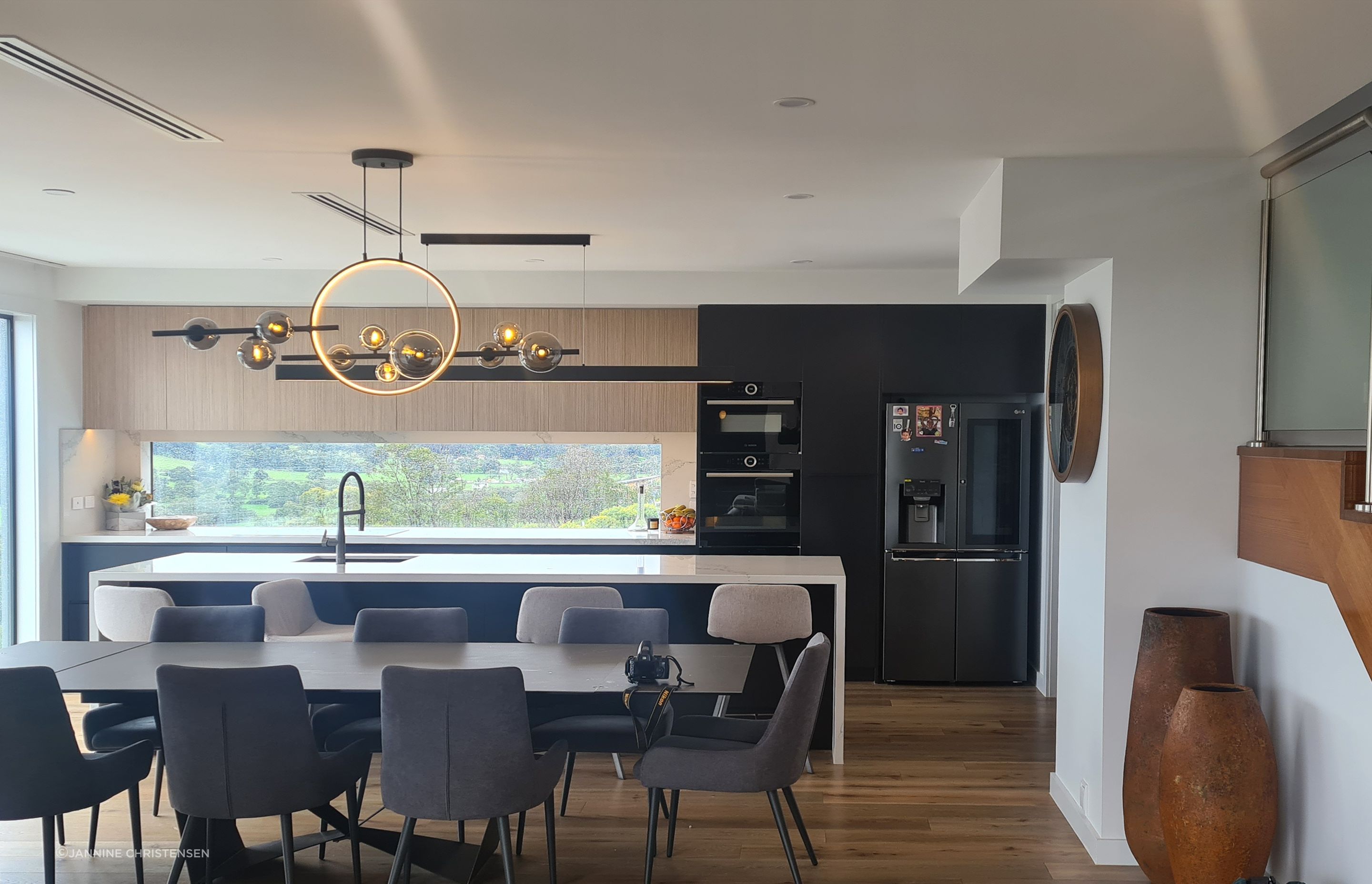 Pakenham-Project-Kitchen-SDining.png