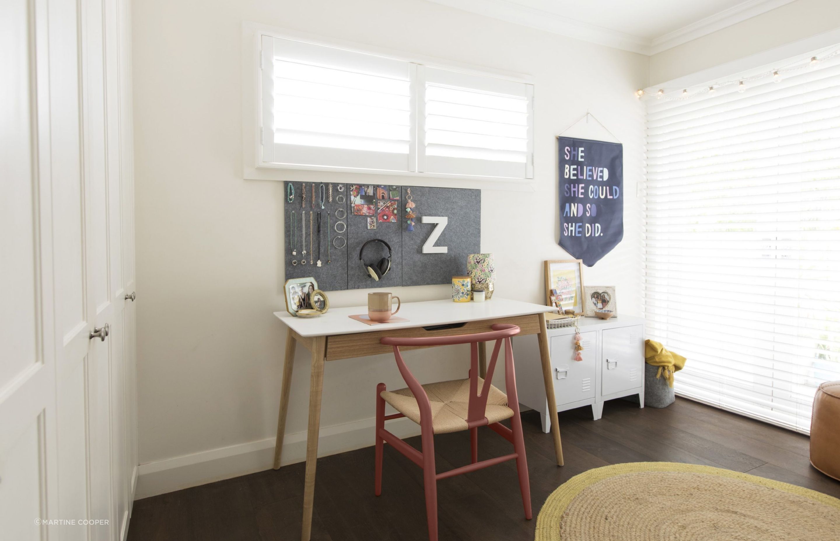 Ryde-Zali-Room-desk-area-scaled.jpg