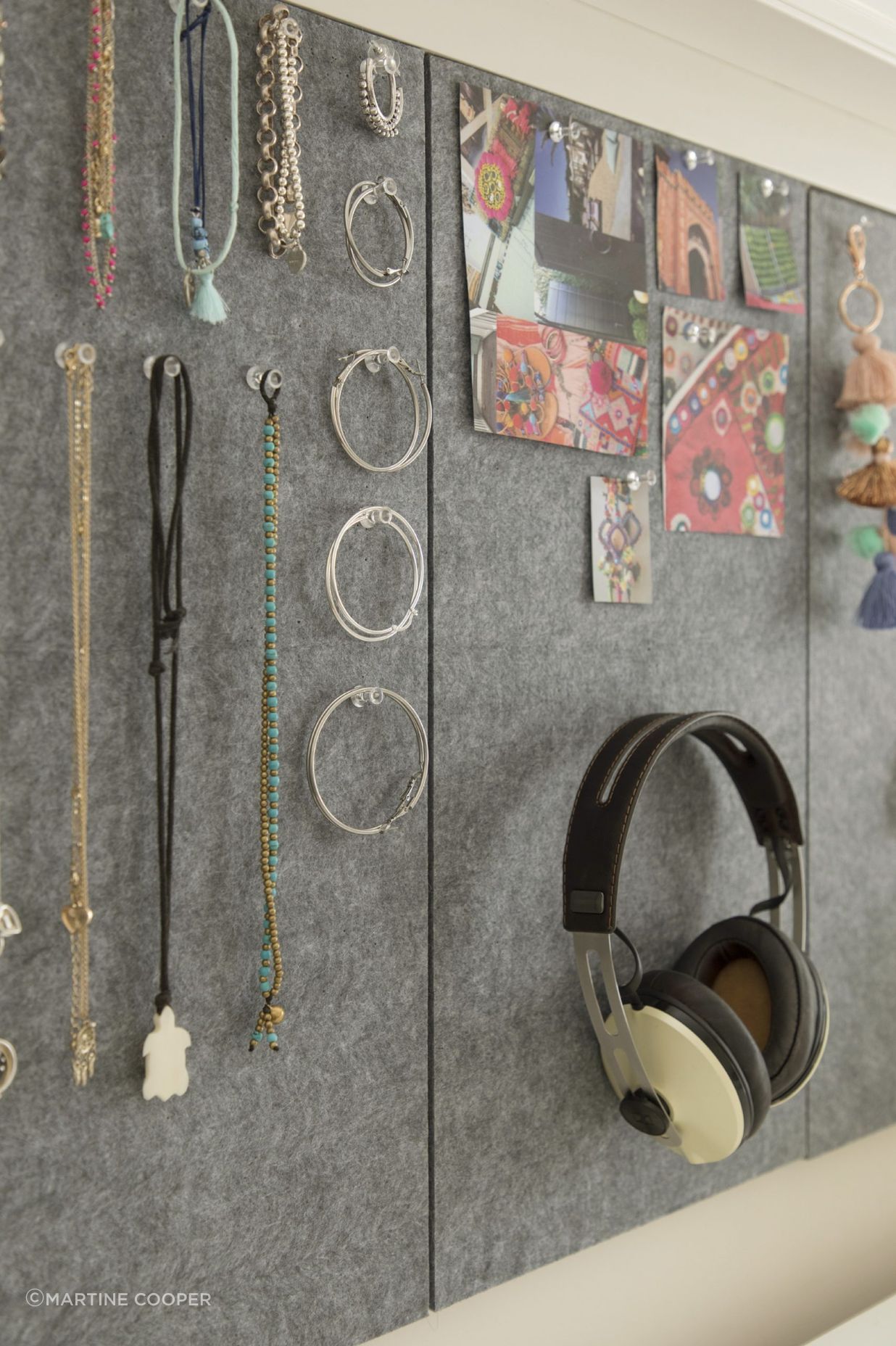 Ryde-Zali-room-pinboard-and-jewellry-scaled-v3.jpg